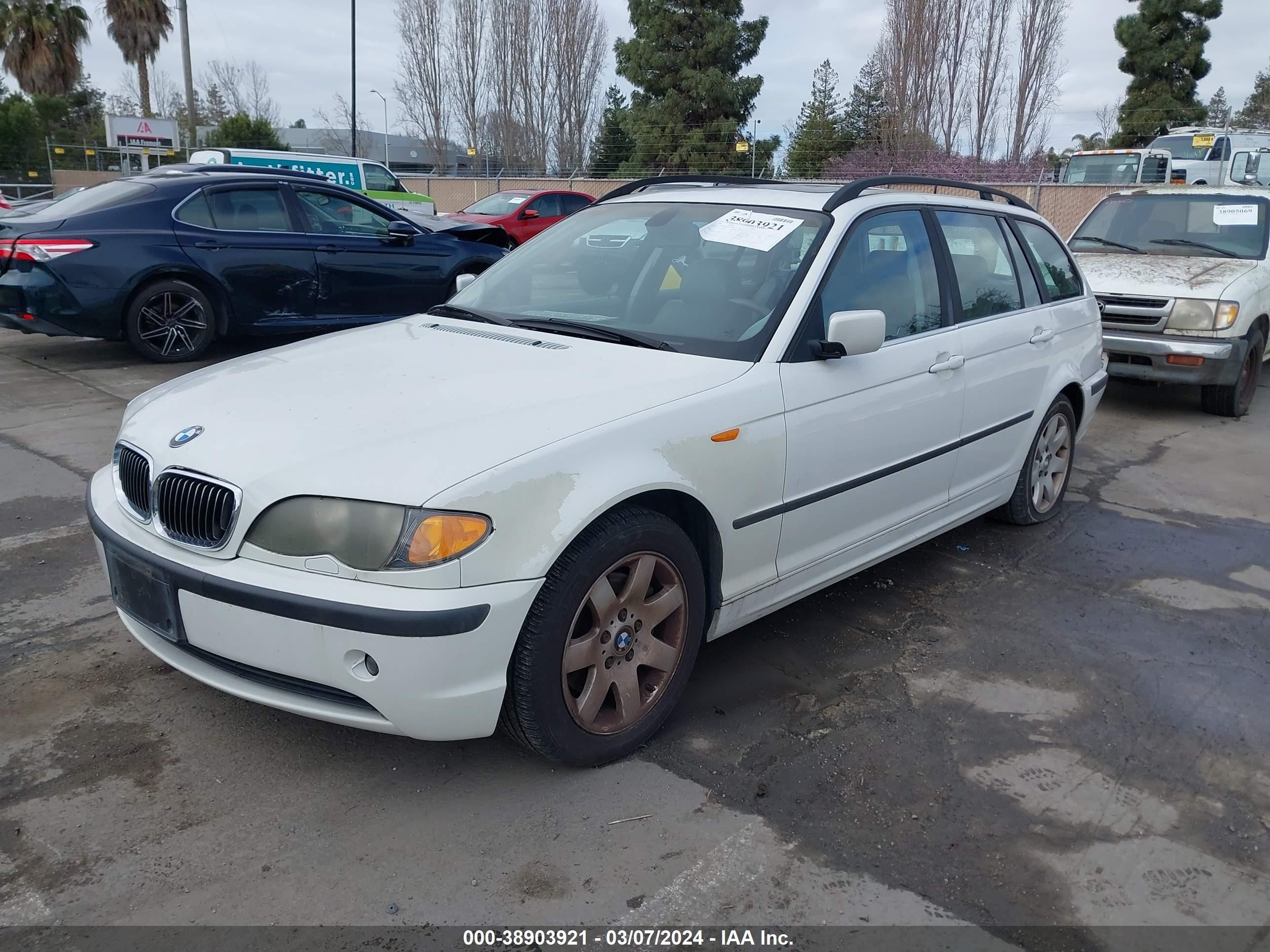 Photo 1 VIN: WBAEN33494PC12870 - BMW 3ER 