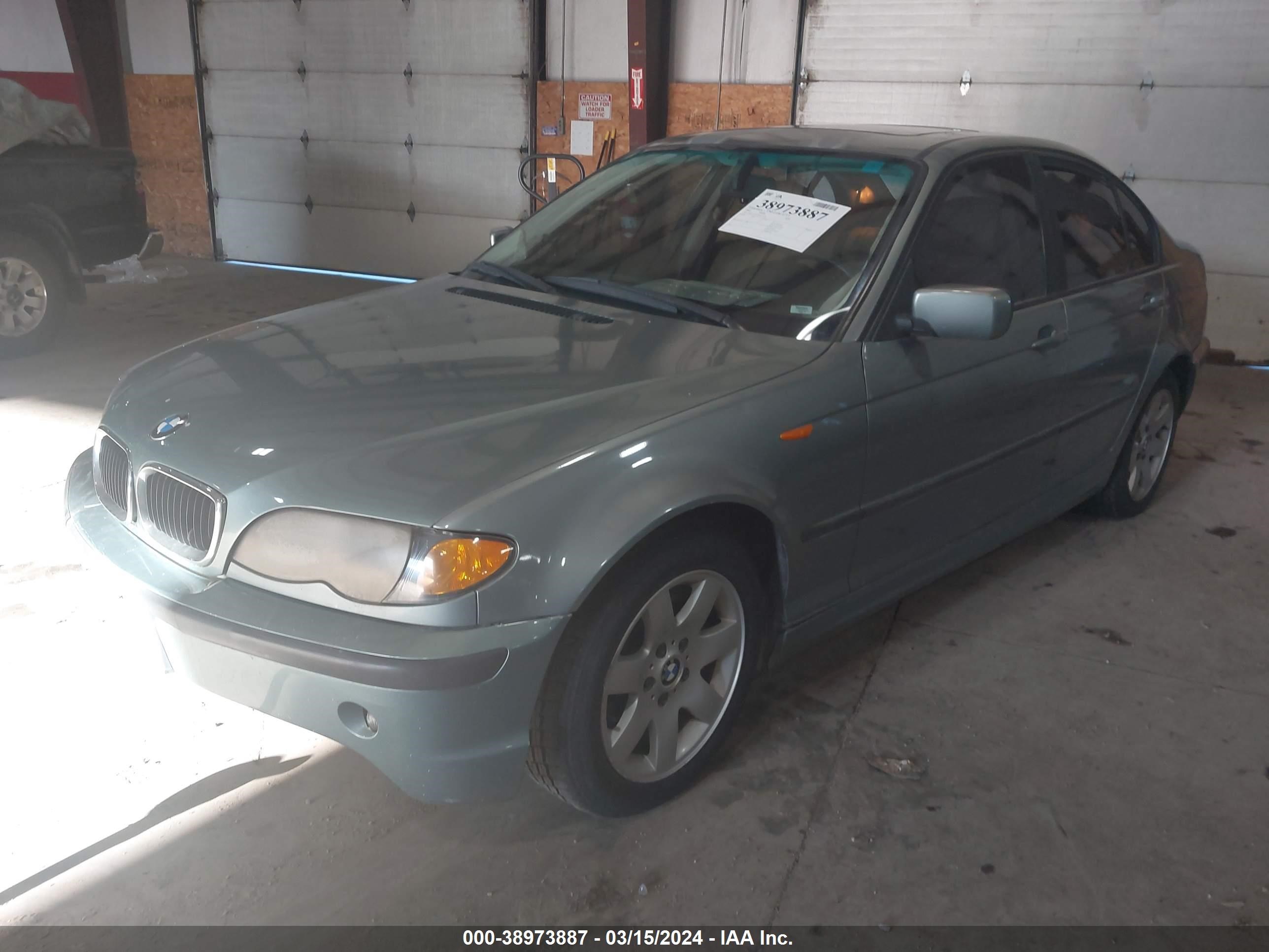 Photo 1 VIN: WBAET37422NG77774 - BMW 3ER 