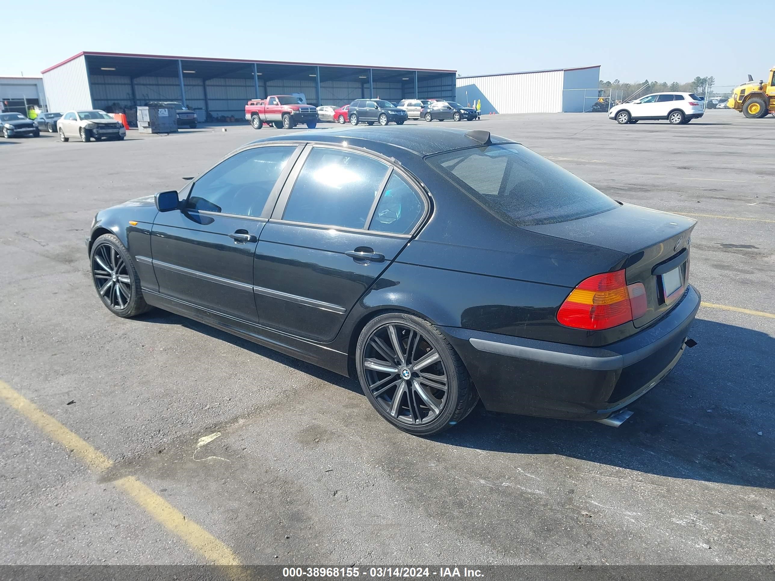 Photo 2 VIN: WBAET37442NG76139 - BMW 3ER 