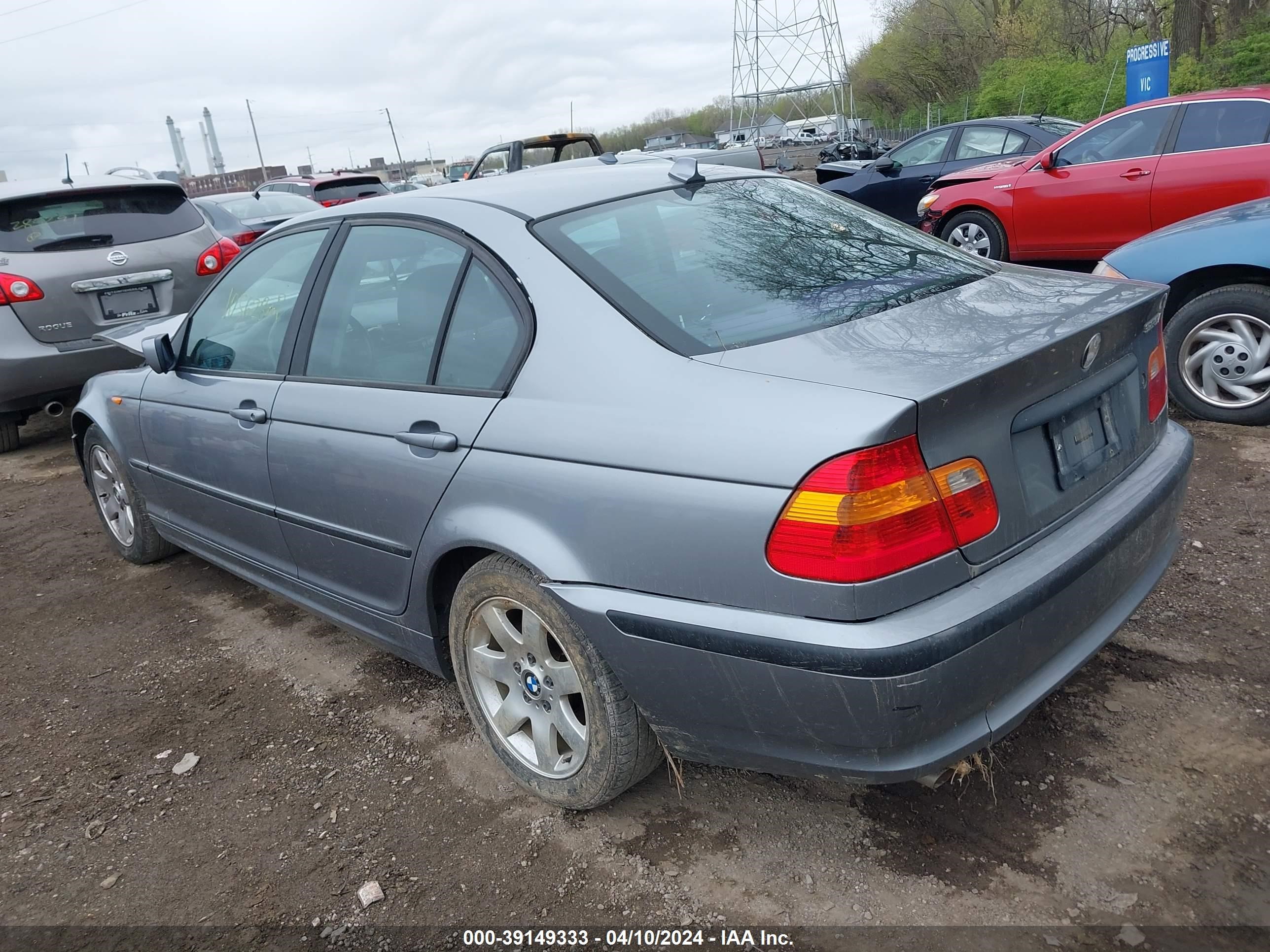 Photo 2 VIN: WBAET37454NJ95929 - BMW 3ER 