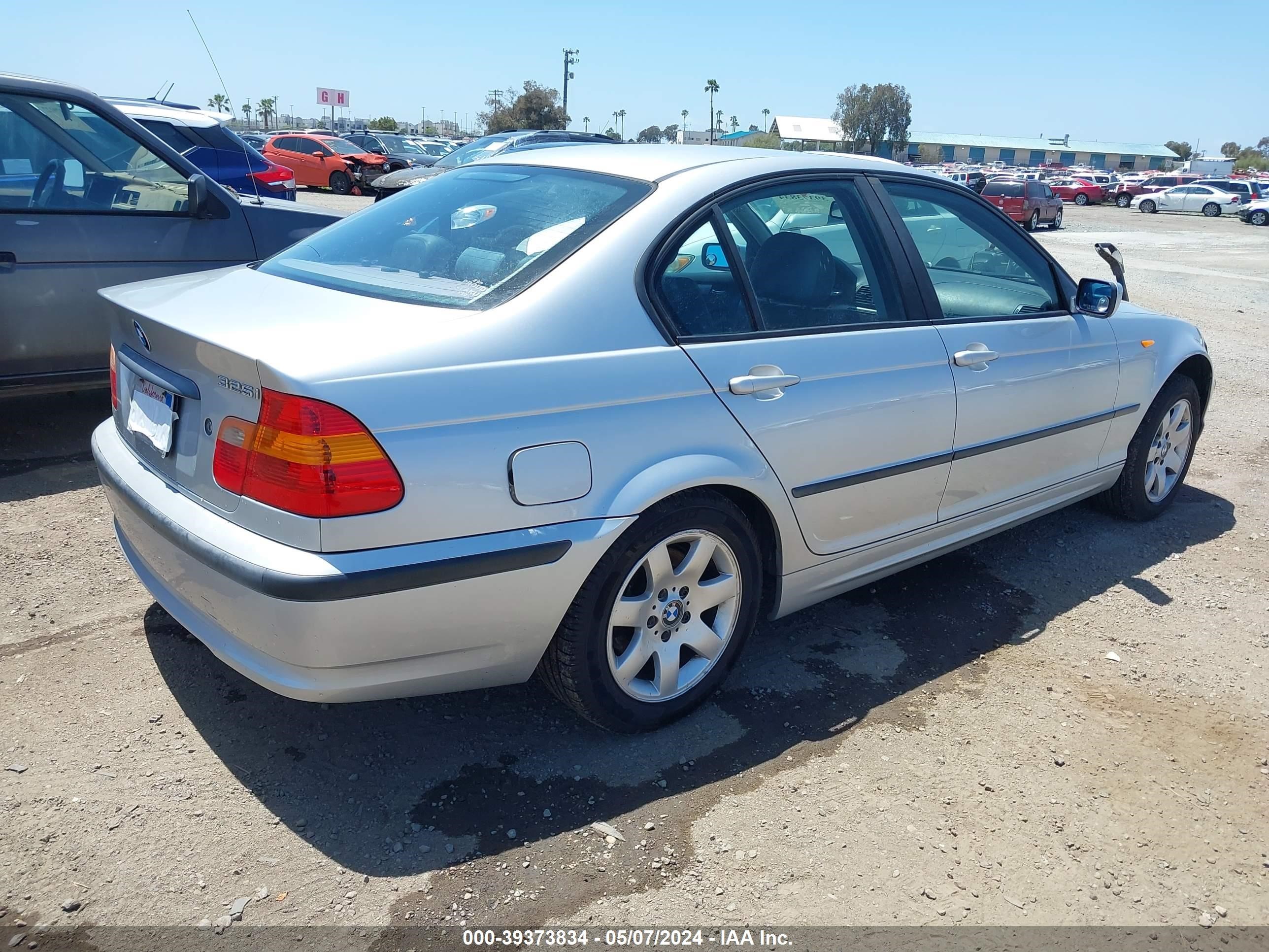 Photo 3 VIN: WBAET37464NJ80727 - BMW 3ER 