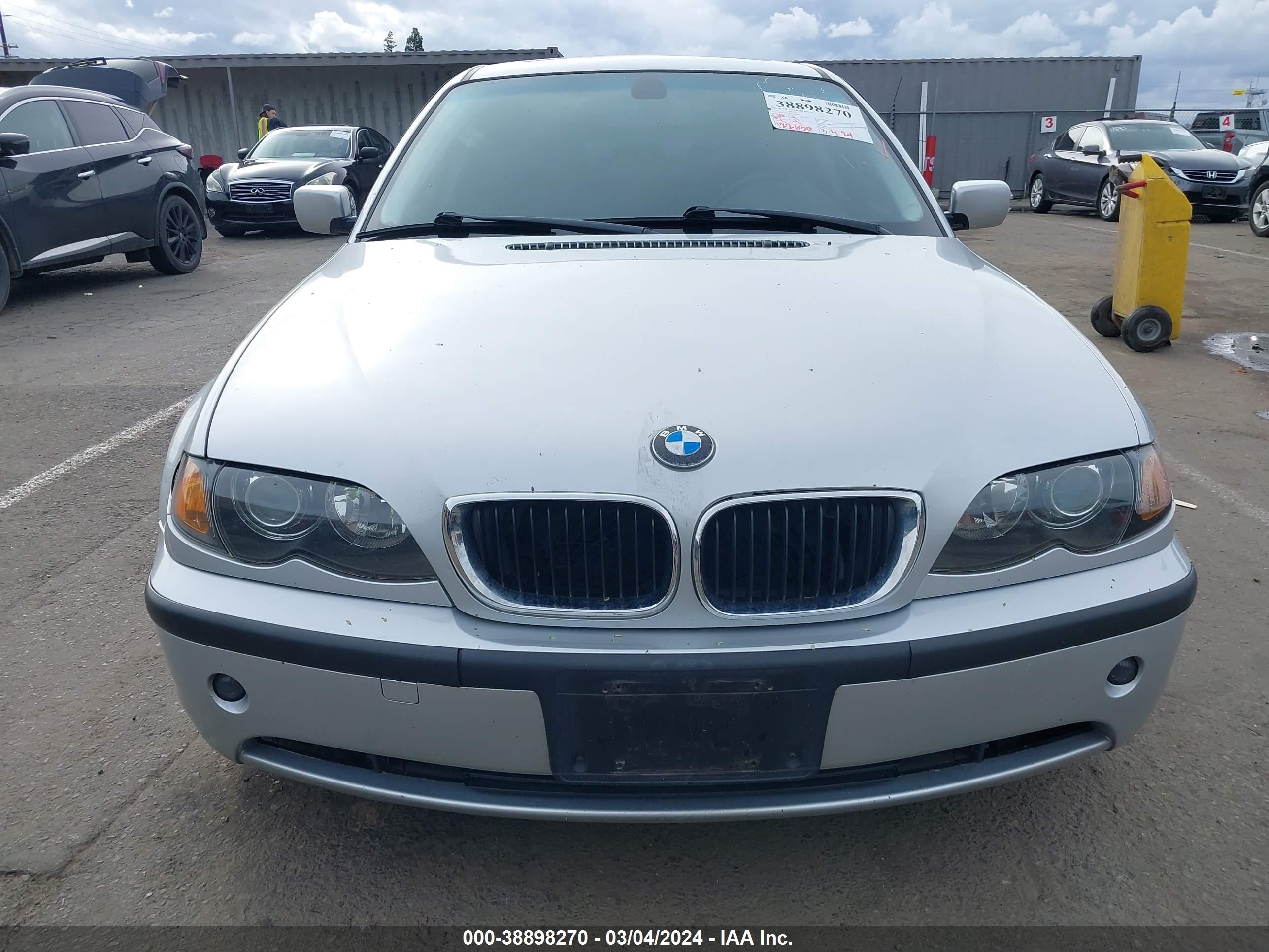 Photo 11 VIN: WBAET37464NJ84177 - BMW 3ER 