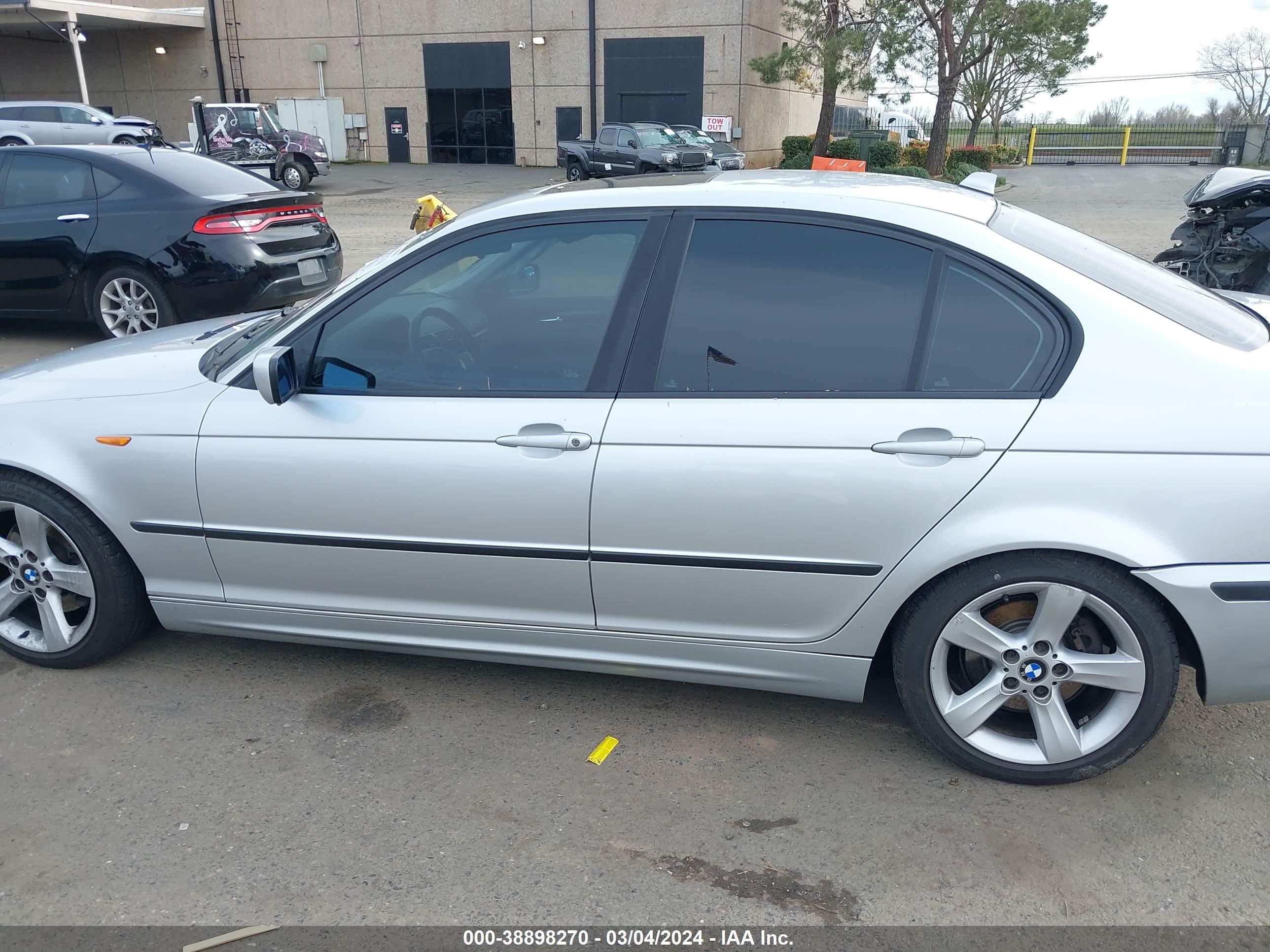 Photo 13 VIN: WBAET37464NJ84177 - BMW 3ER 