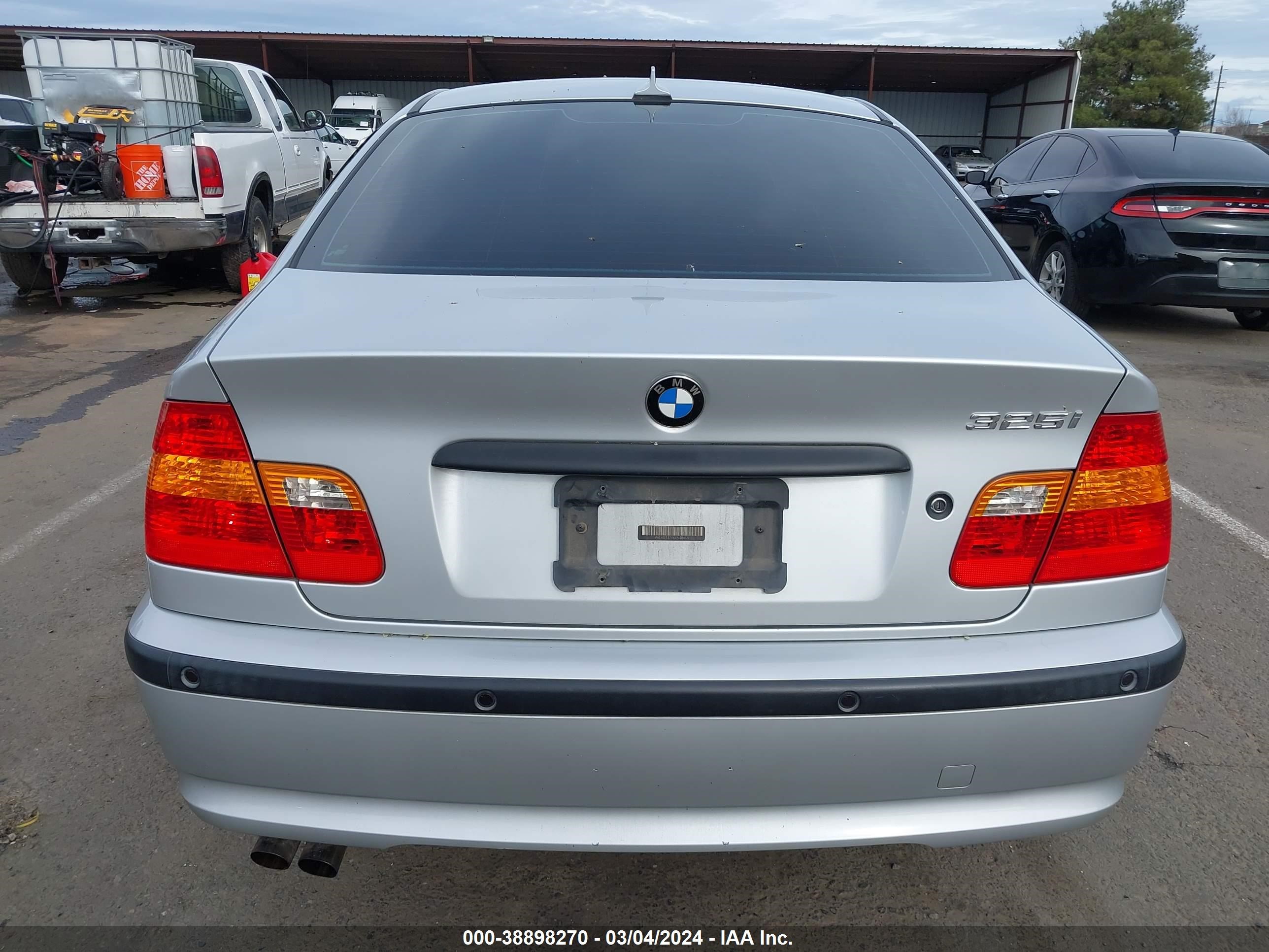 Photo 15 VIN: WBAET37464NJ84177 - BMW 3ER 