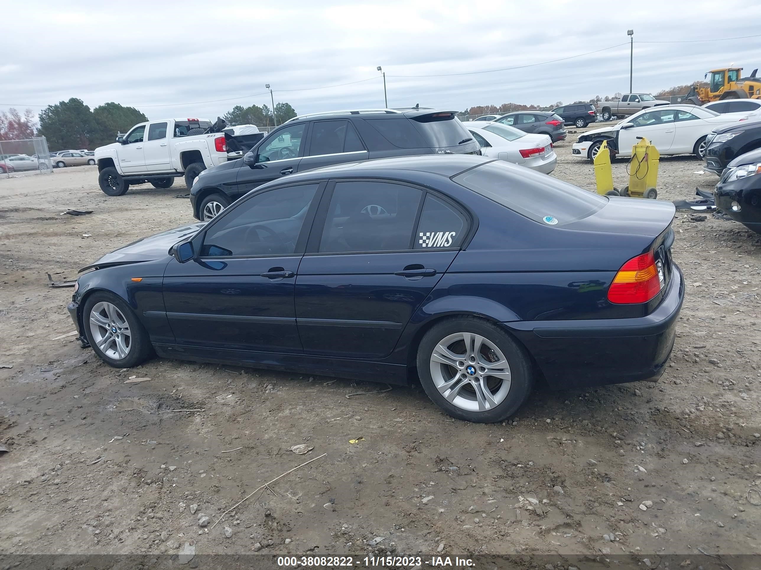 Photo 13 VIN: WBAET37473NJ28473 - BMW 3ER 