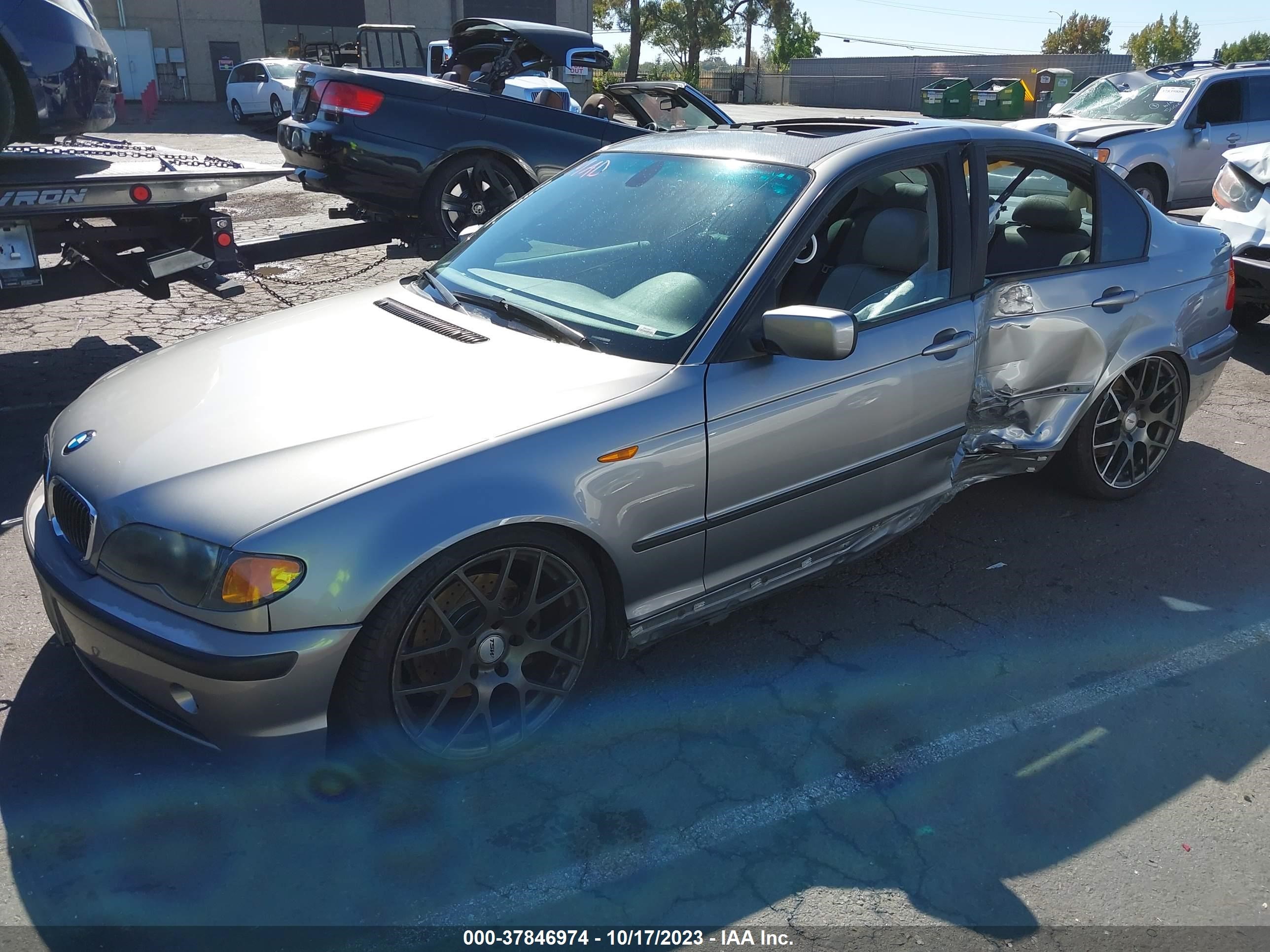 Photo 1 VIN: WBAET37483NJ37702 - BMW 3ER 