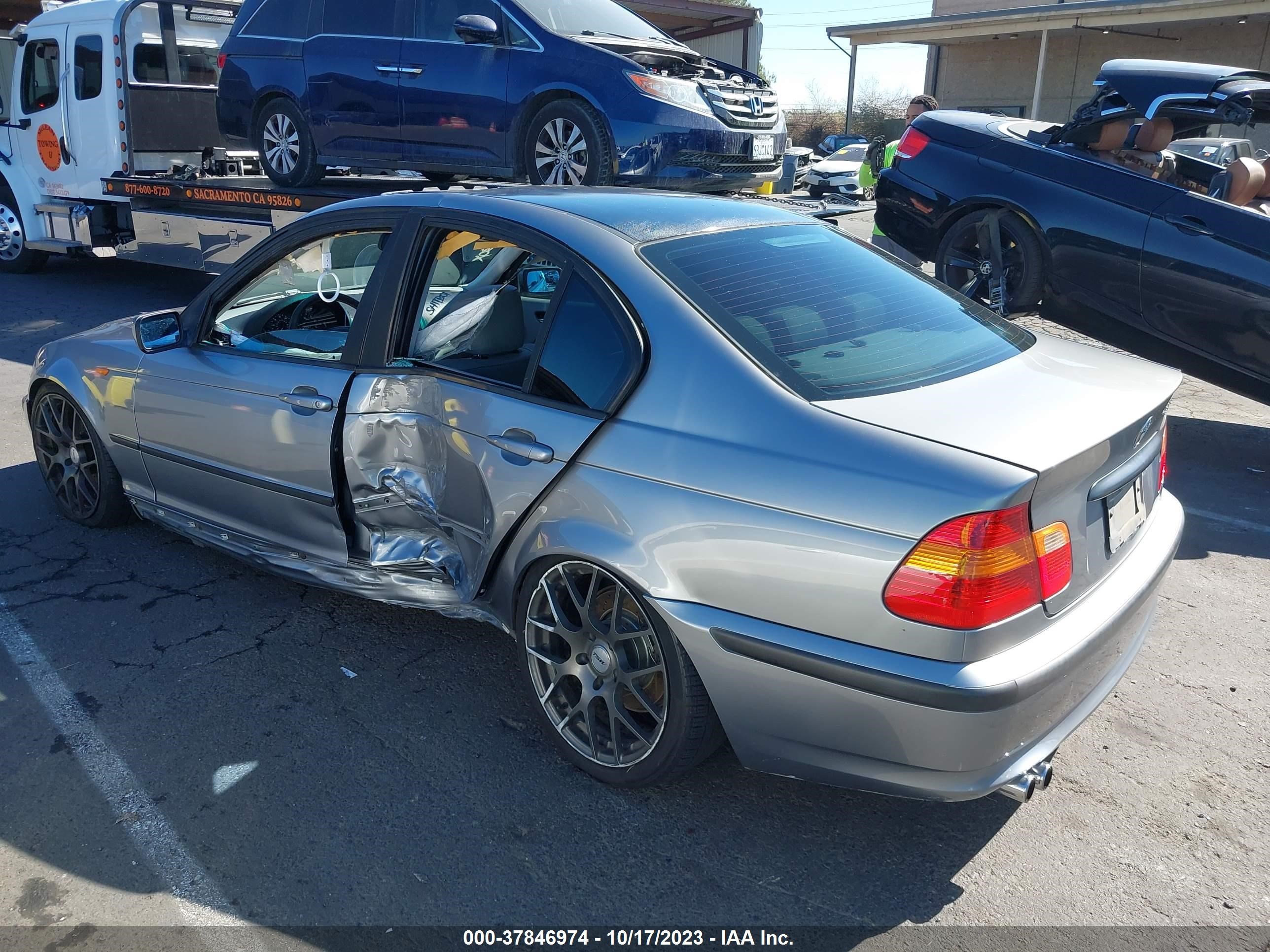 Photo 2 VIN: WBAET37483NJ37702 - BMW 3ER 