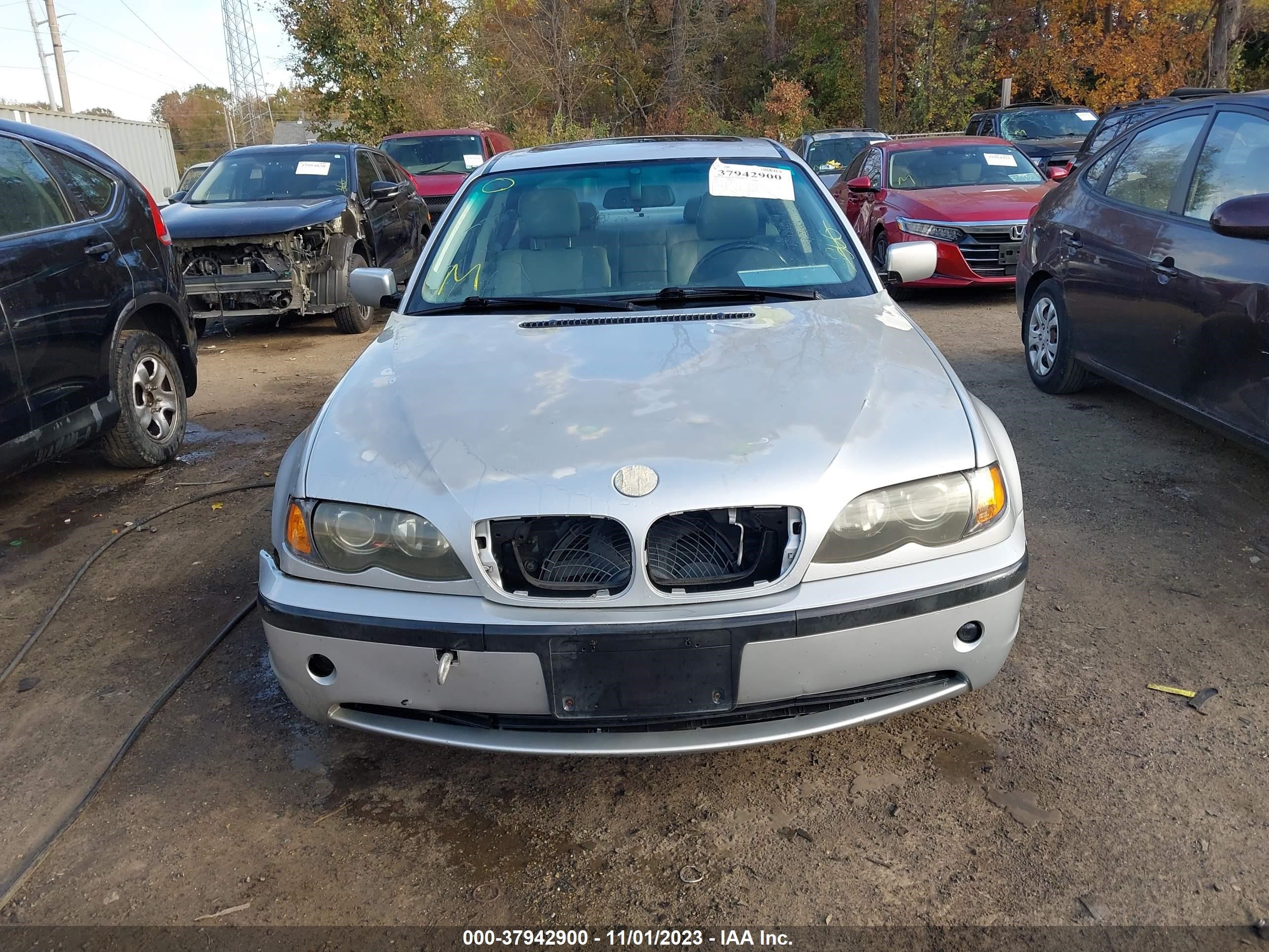 Photo 11 VIN: WBAET37492NJ21894 - BMW 3ER 