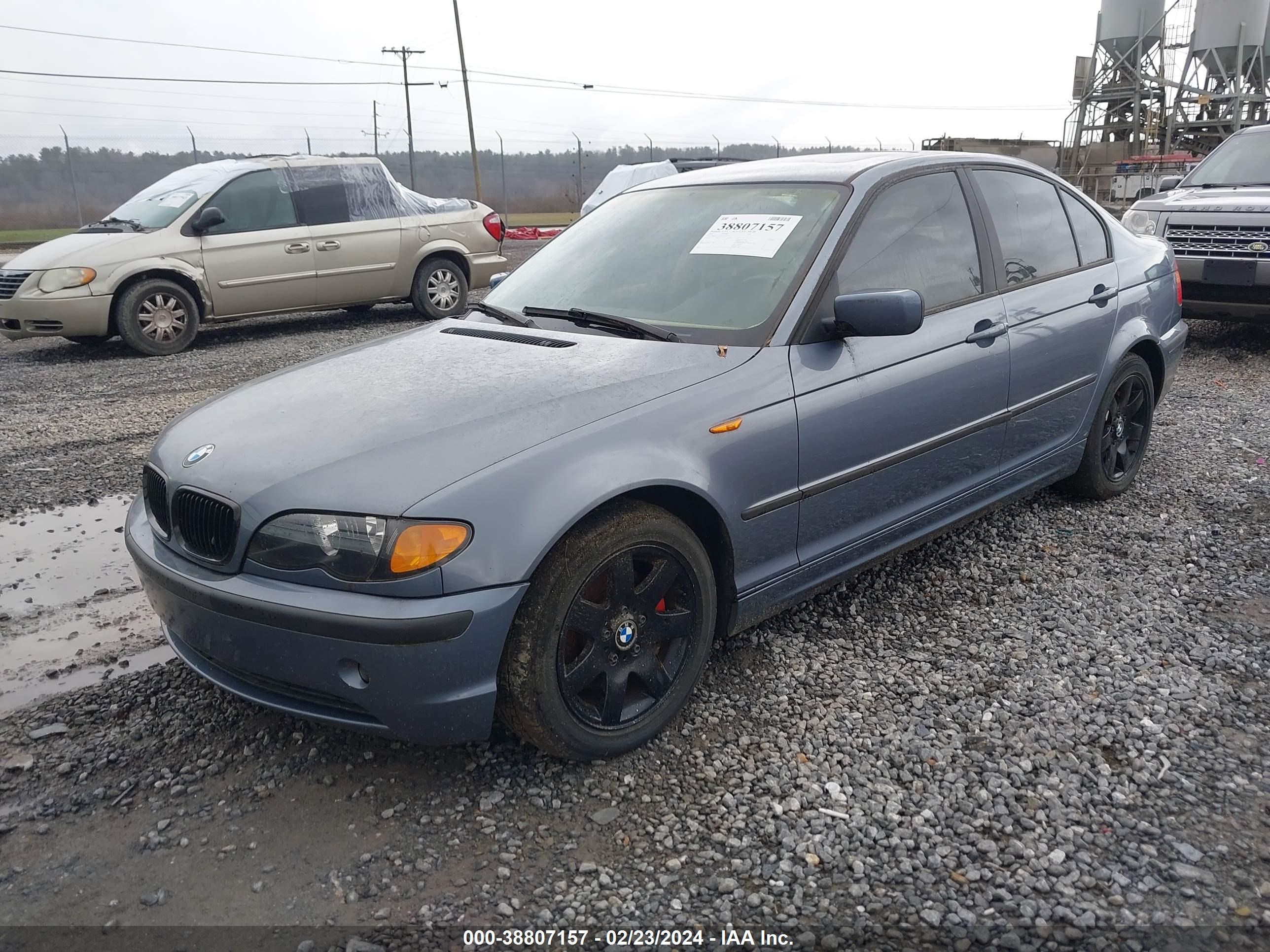 Photo 1 VIN: WBAET374X2NG79143 - BMW 3ER 