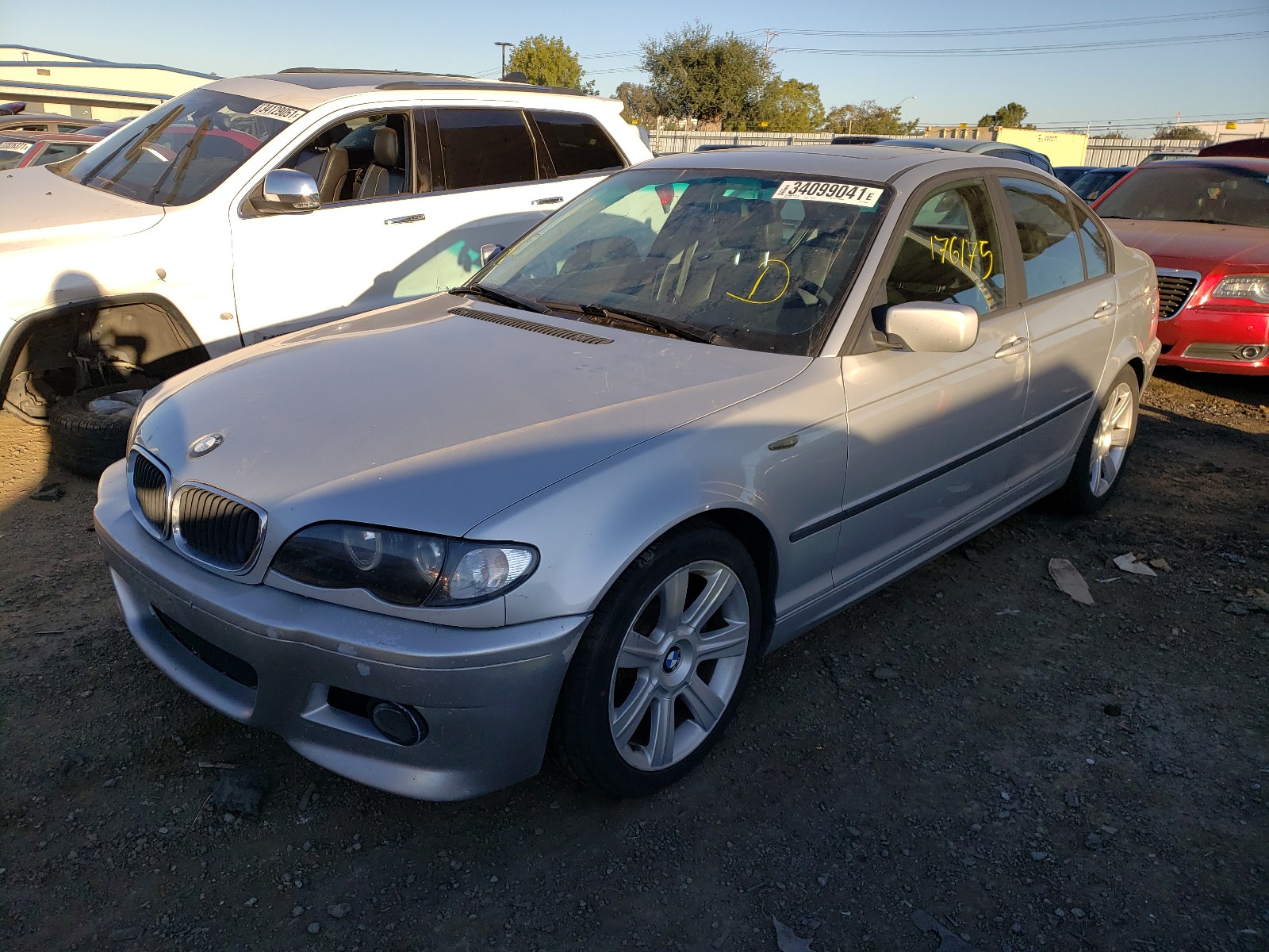 Photo 1 VIN: WBAET374X2NH00590 - BMW 3ER 