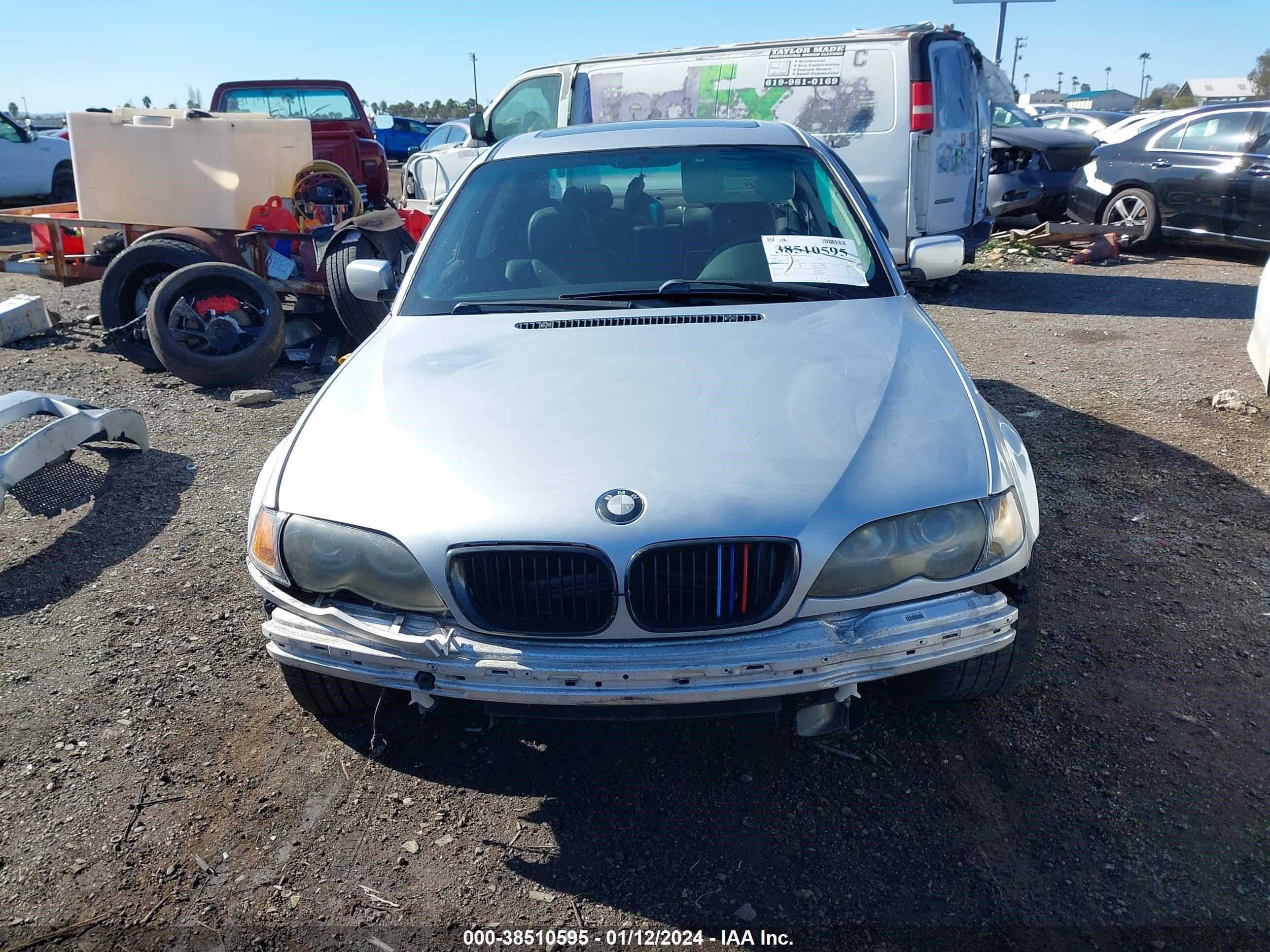 Photo 12 VIN: WBAET374X2NH00590 - BMW 3ER 