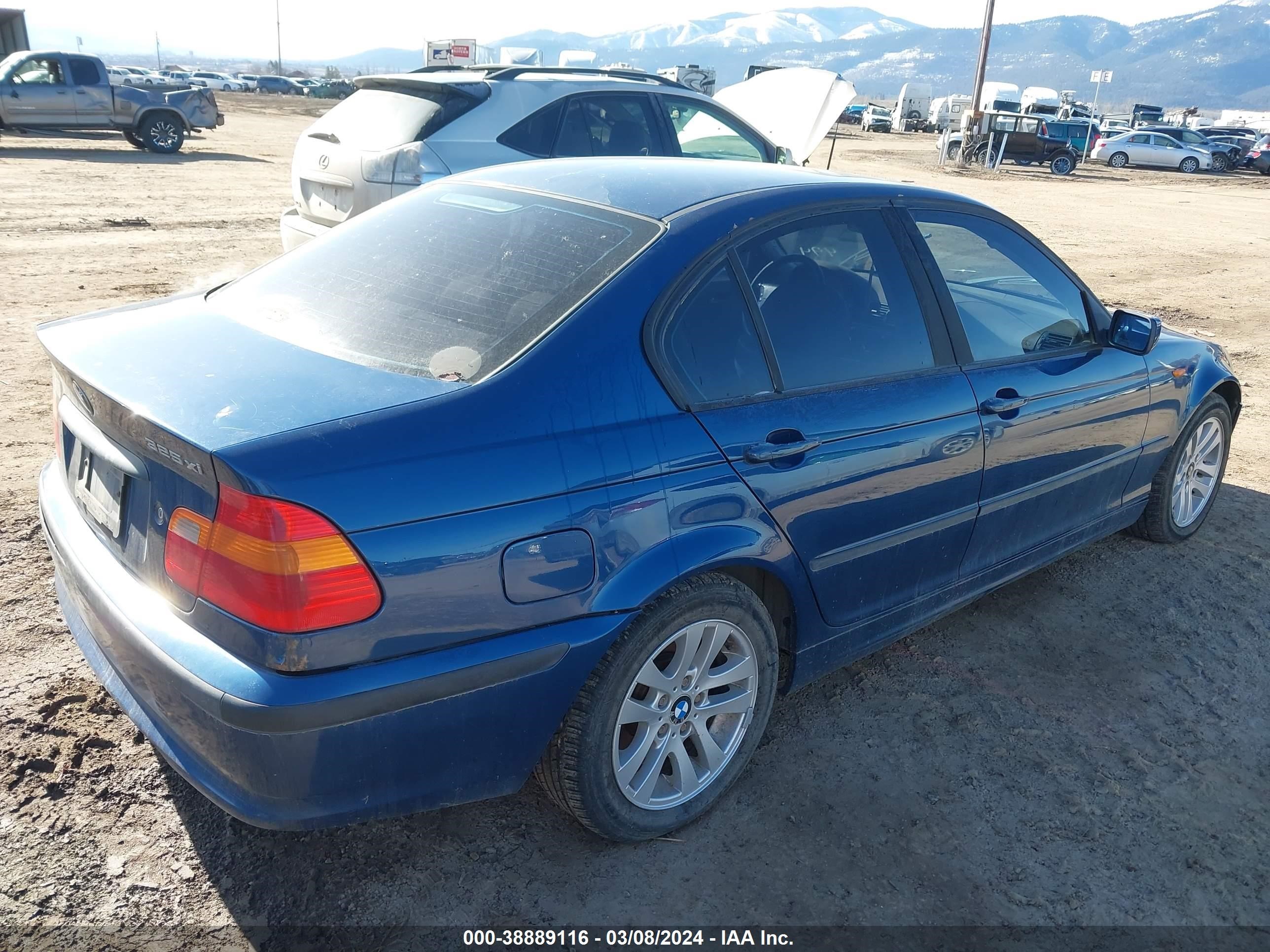 Photo 3 VIN: WBAEU33403PM54414 - BMW 3ER 