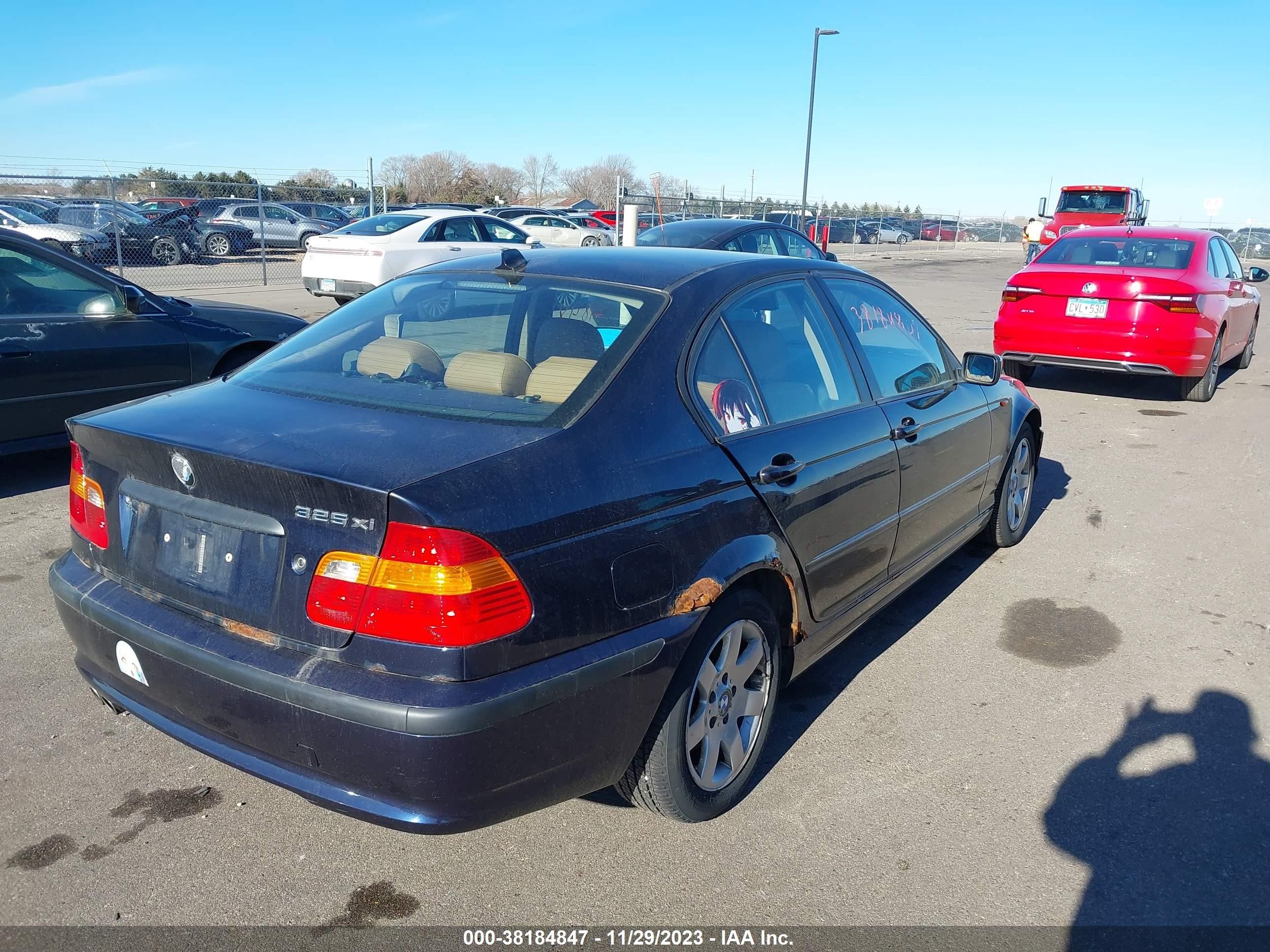 Photo 3 VIN: WBAEU33425PR18788 - BMW 3ER 