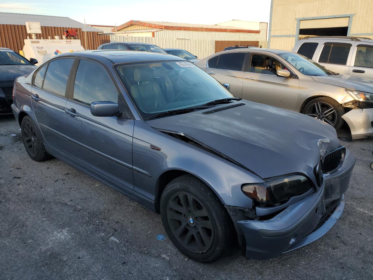 Photo 3 VIN: WBAEU33464PR06268 - BMW 3ER 