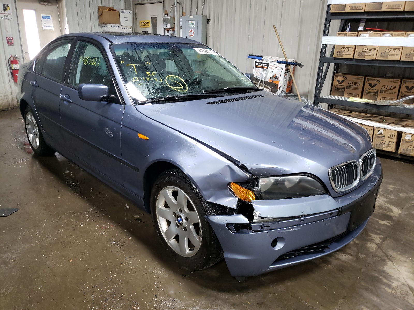 Photo 0 VIN: WBAEU33475PR15305 - BMW 325 XI 