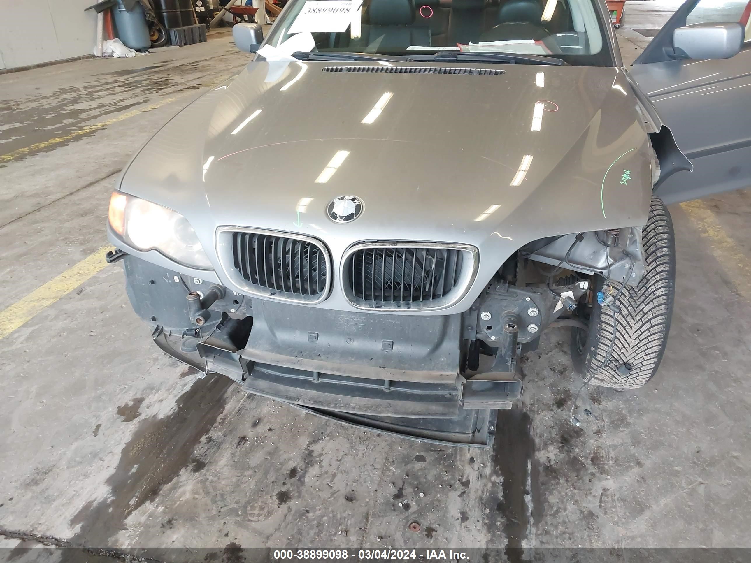 Photo 13 VIN: WBAEU33475PR17426 - BMW 3ER 