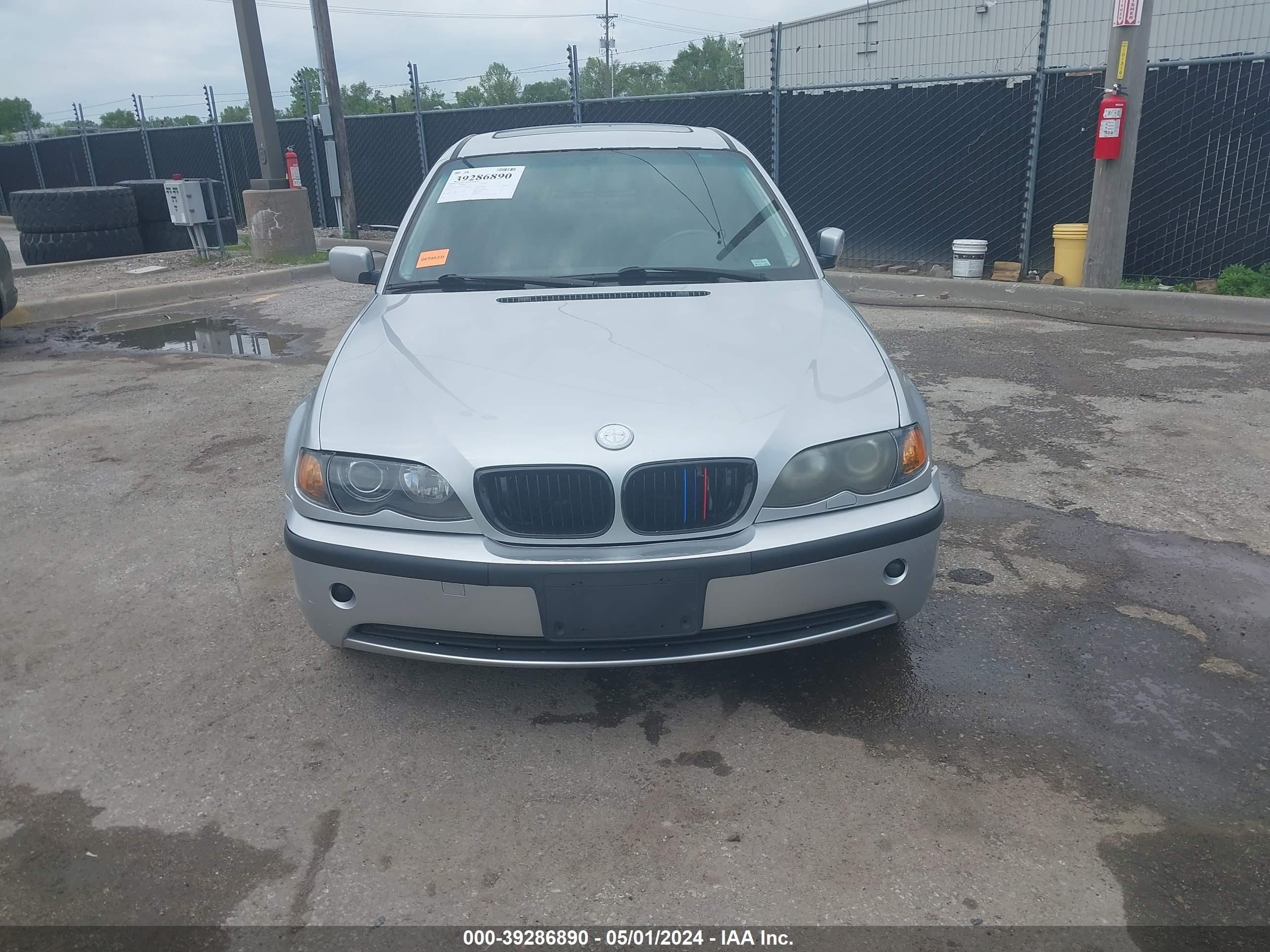 Photo 11 VIN: WBAEU33482PF65262 - BMW 3ER 