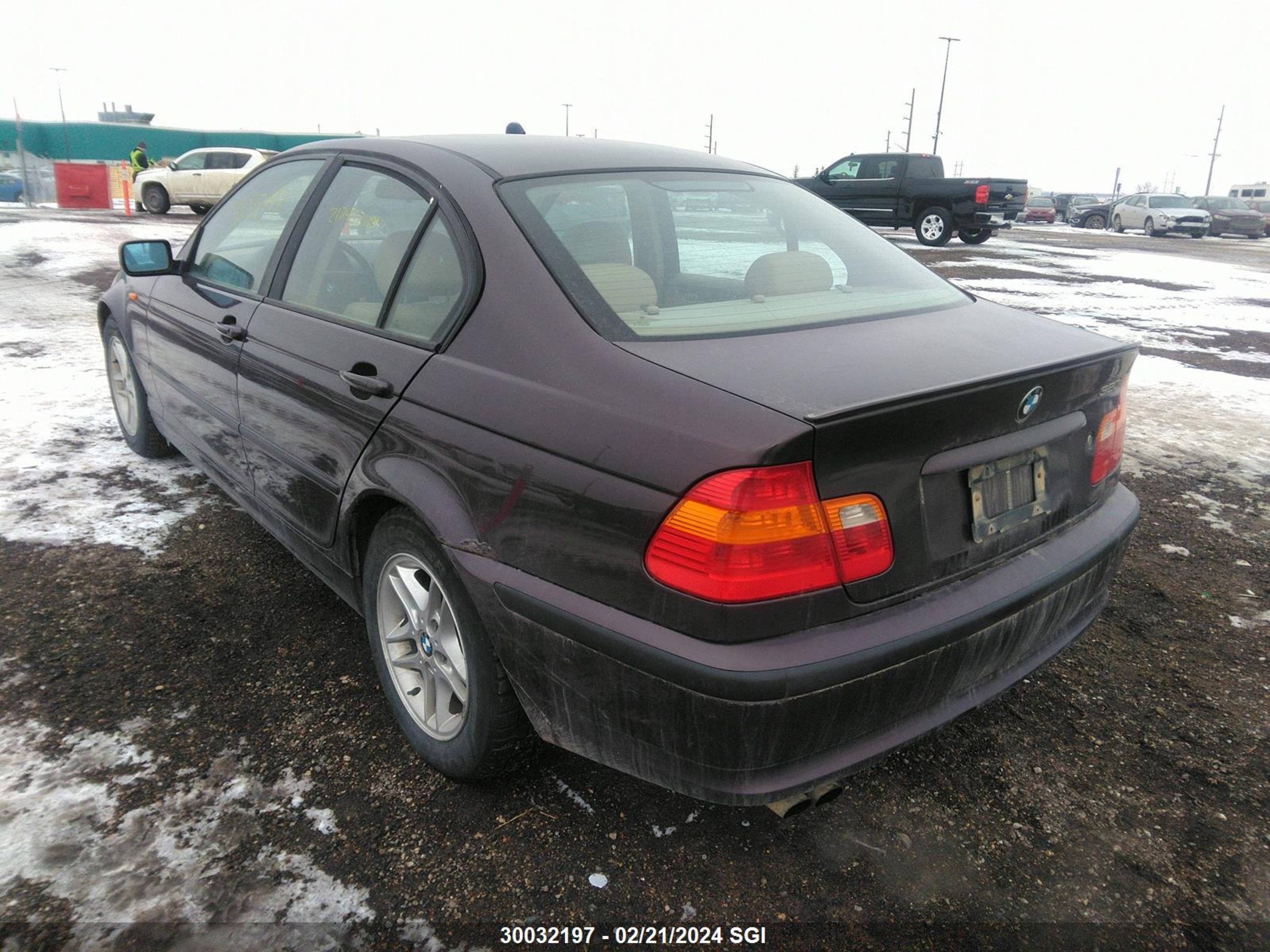 Photo 2 VIN: WBAEV13432KL20848 - BMW 3ER 