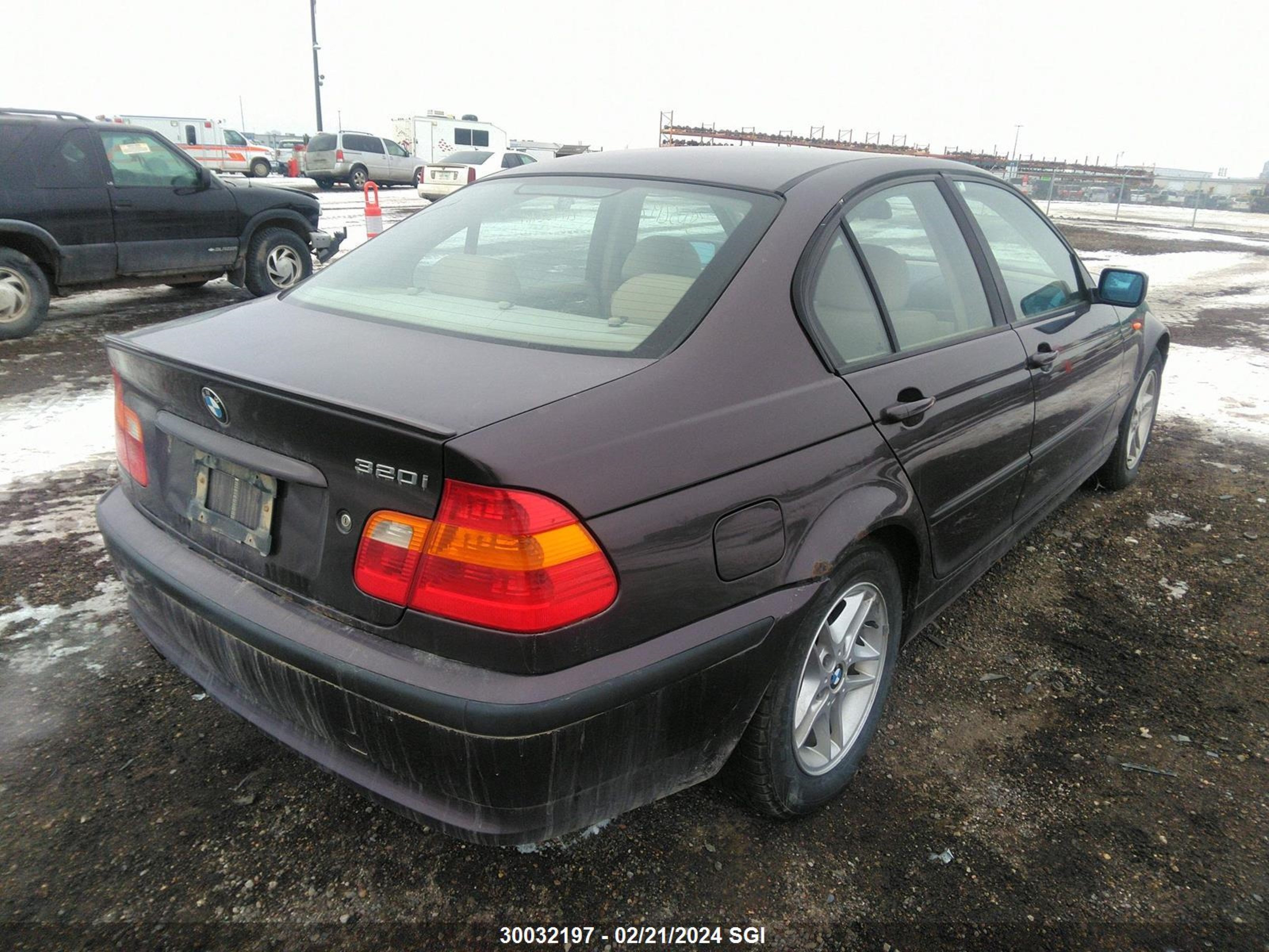 Photo 3 VIN: WBAEV13432KL20848 - BMW 3ER 