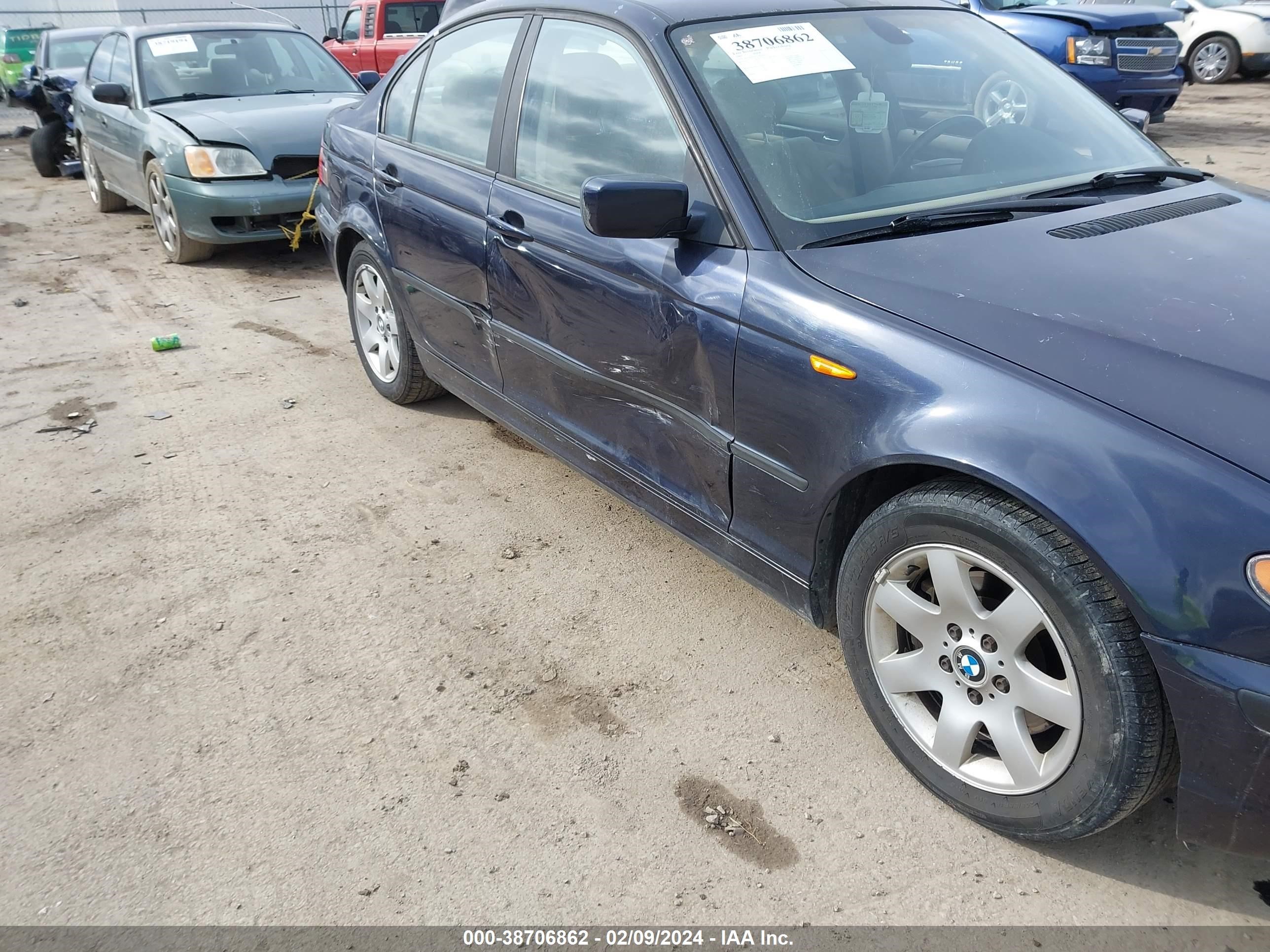 Photo 5 VIN: WBAEV33413KL89227 - BMW 3ER 