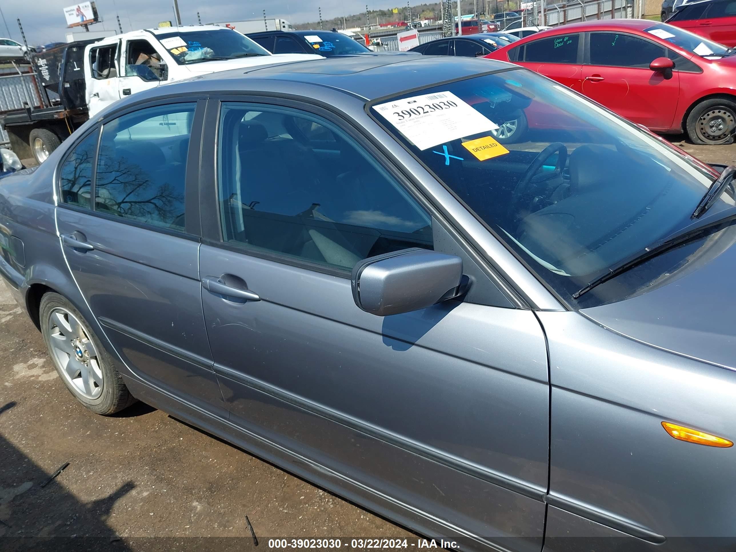 Photo 12 VIN: WBAEV33434KR31462 - BMW 3ER 