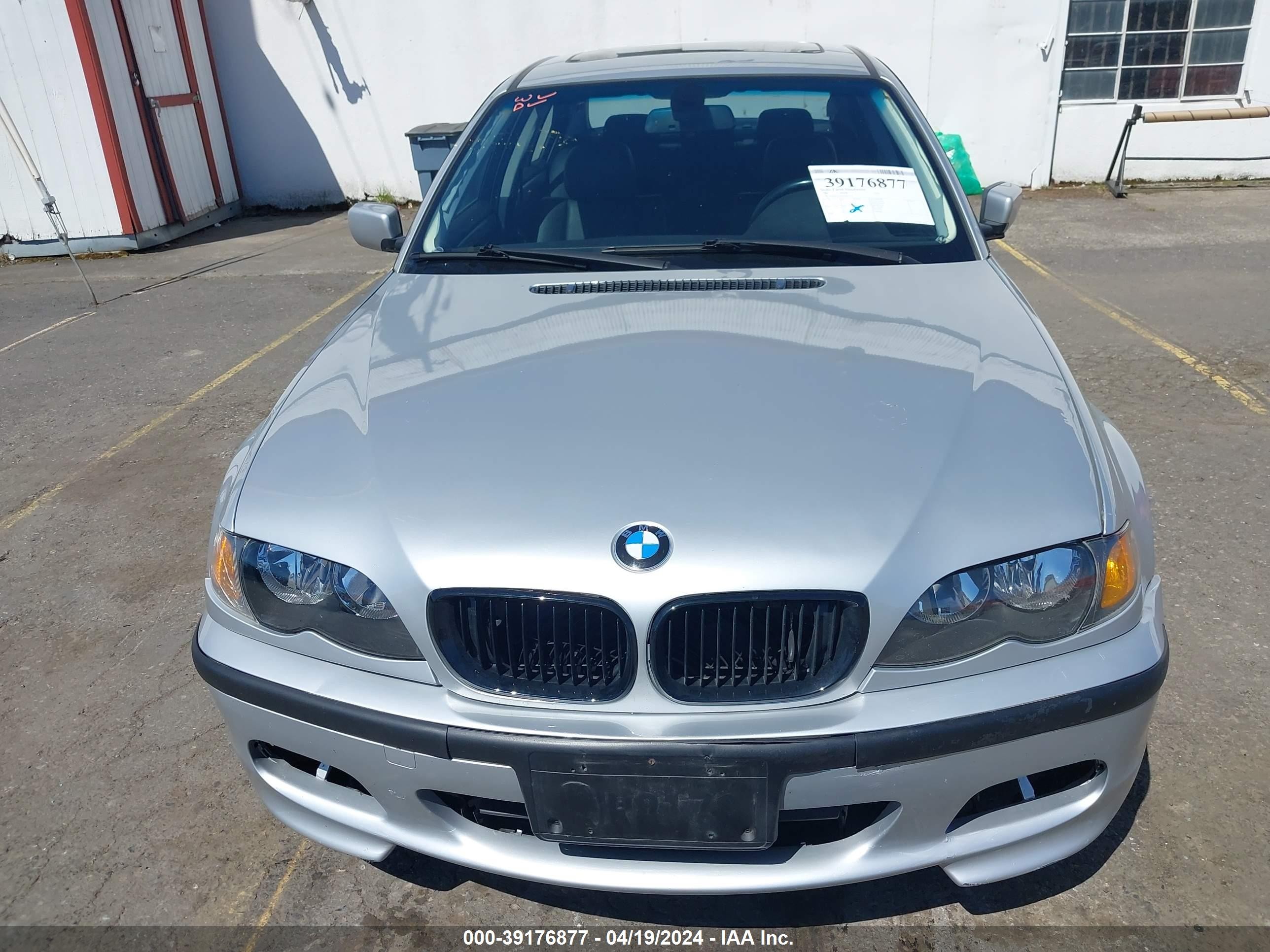 Photo 11 VIN: WBAEV33444KR35133 - BMW 3ER 