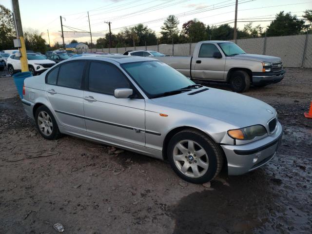 Photo 3 VIN: WBAEV33464KR27776 - BMW 3 SERIES 