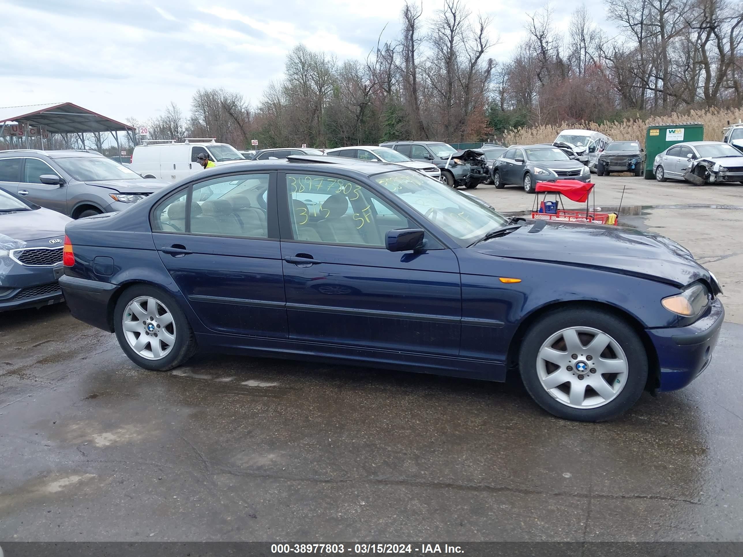 Photo 12 VIN: WBAEV33473KL82475 - BMW 3ER 