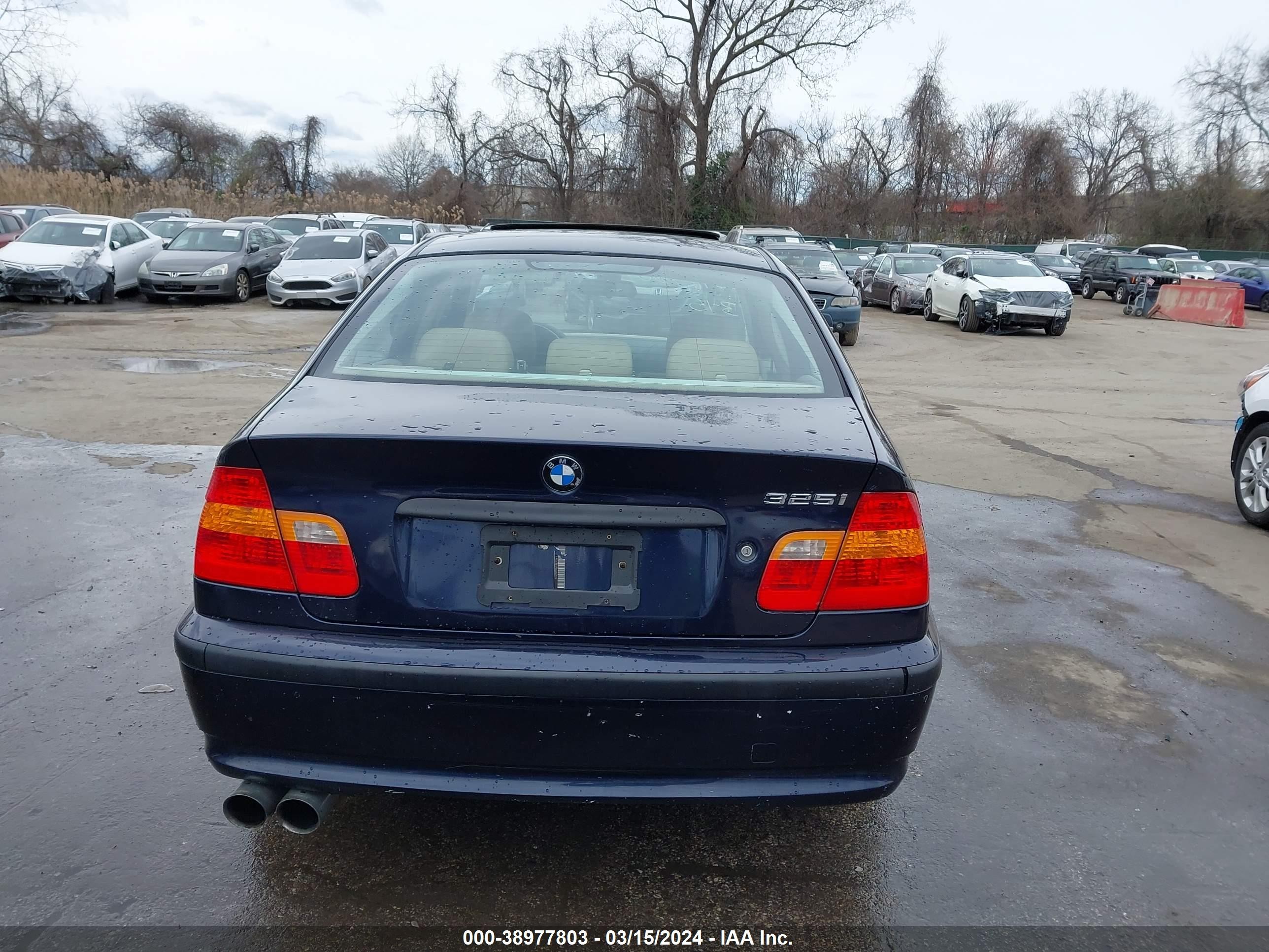 Photo 15 VIN: WBAEV33473KL82475 - BMW 3ER 