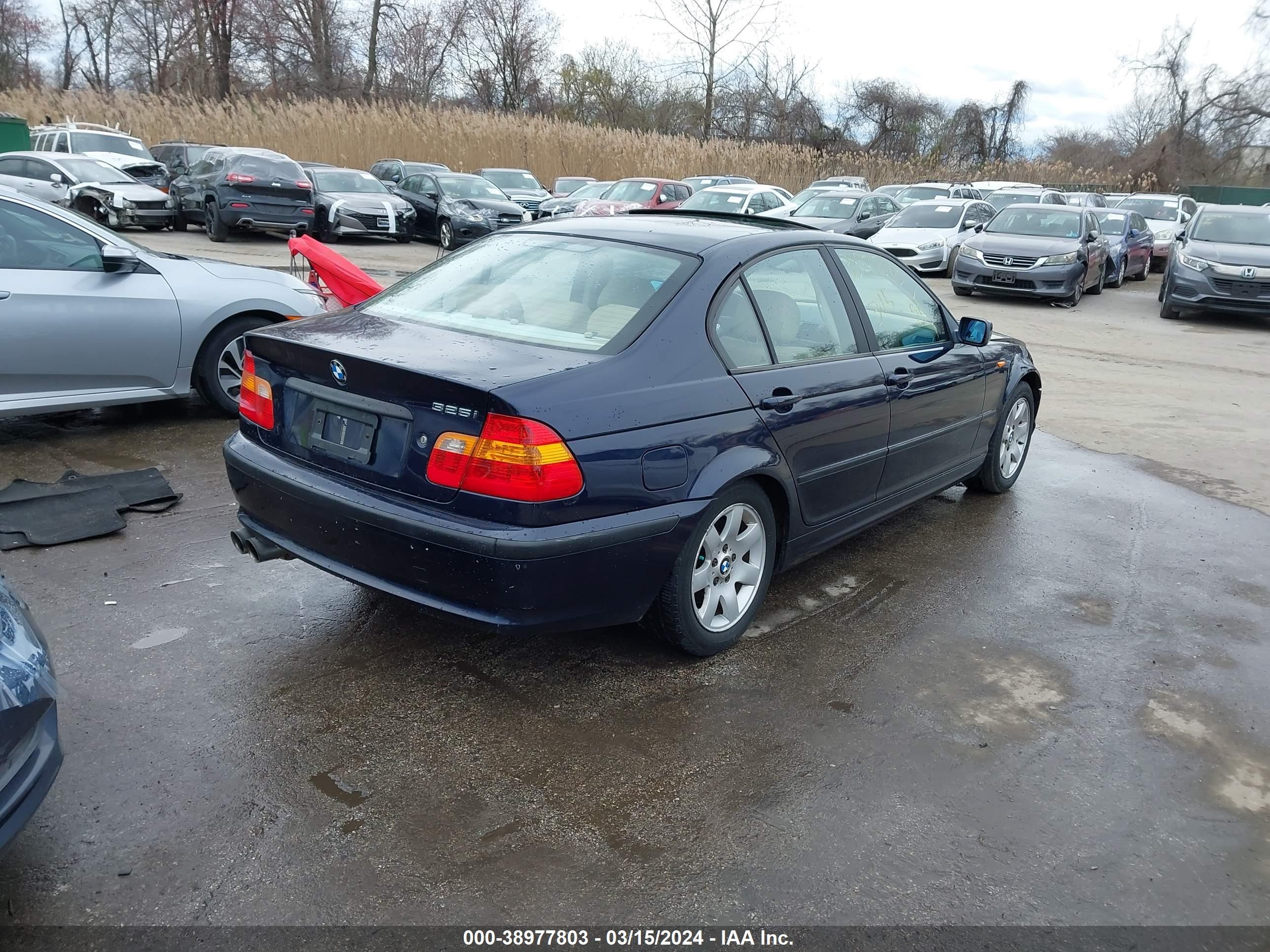 Photo 3 VIN: WBAEV33473KL82475 - BMW 3ER 