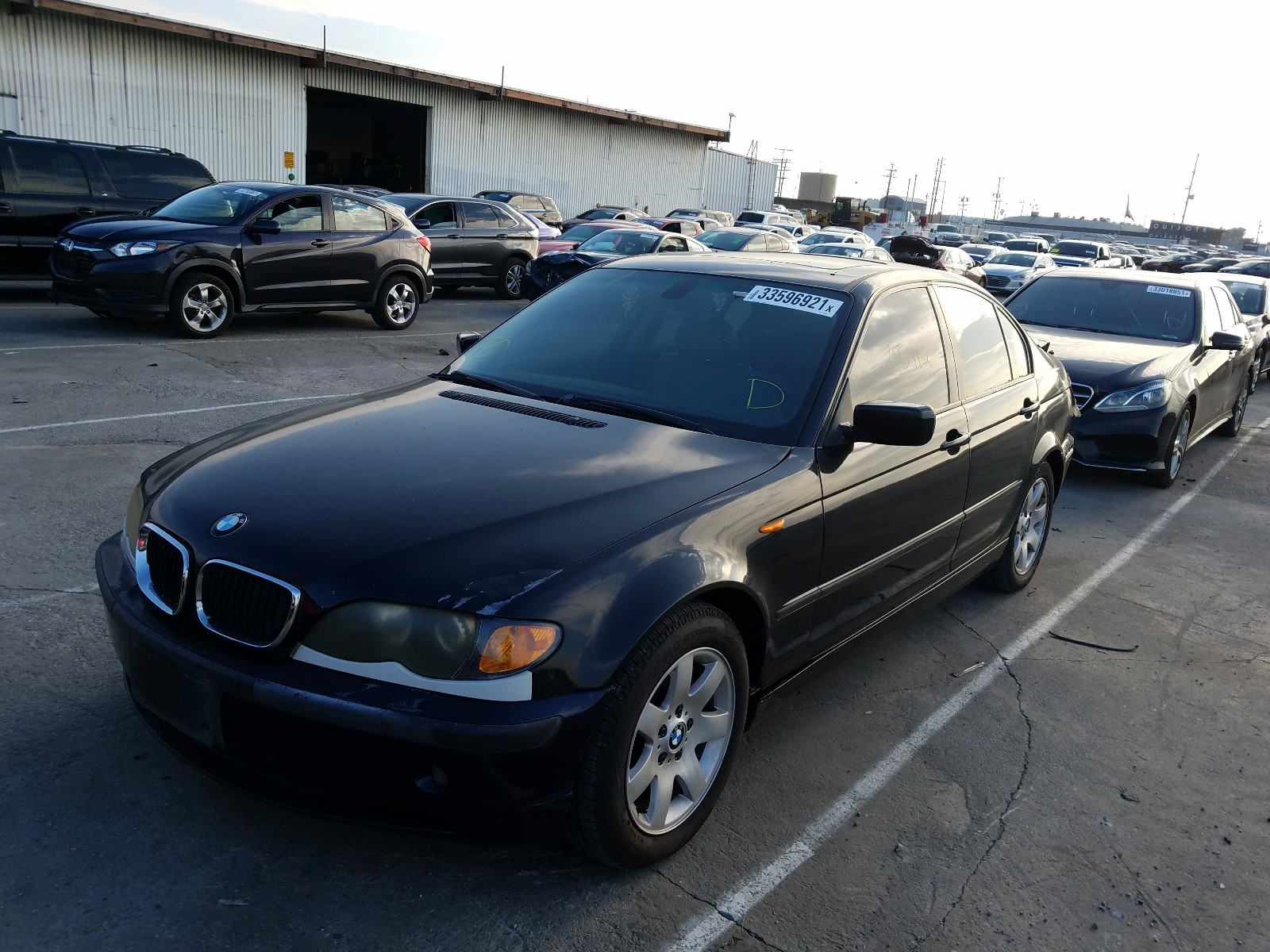 Photo 1 VIN: WBAEV33475KW18593 - BMW 325 I 