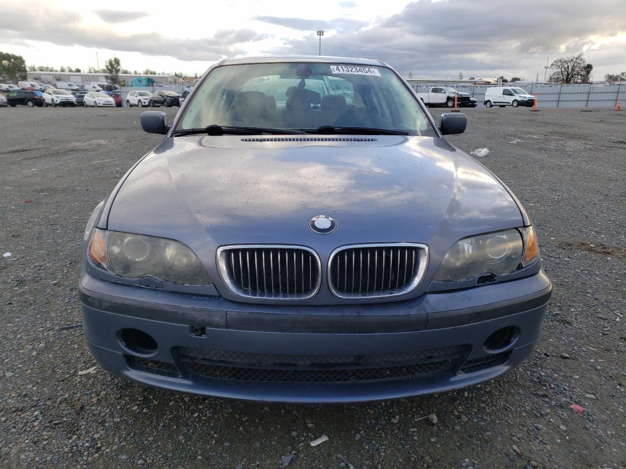 Photo 4 VIN: WBAEV53405KM40098 - BMW 3ER 