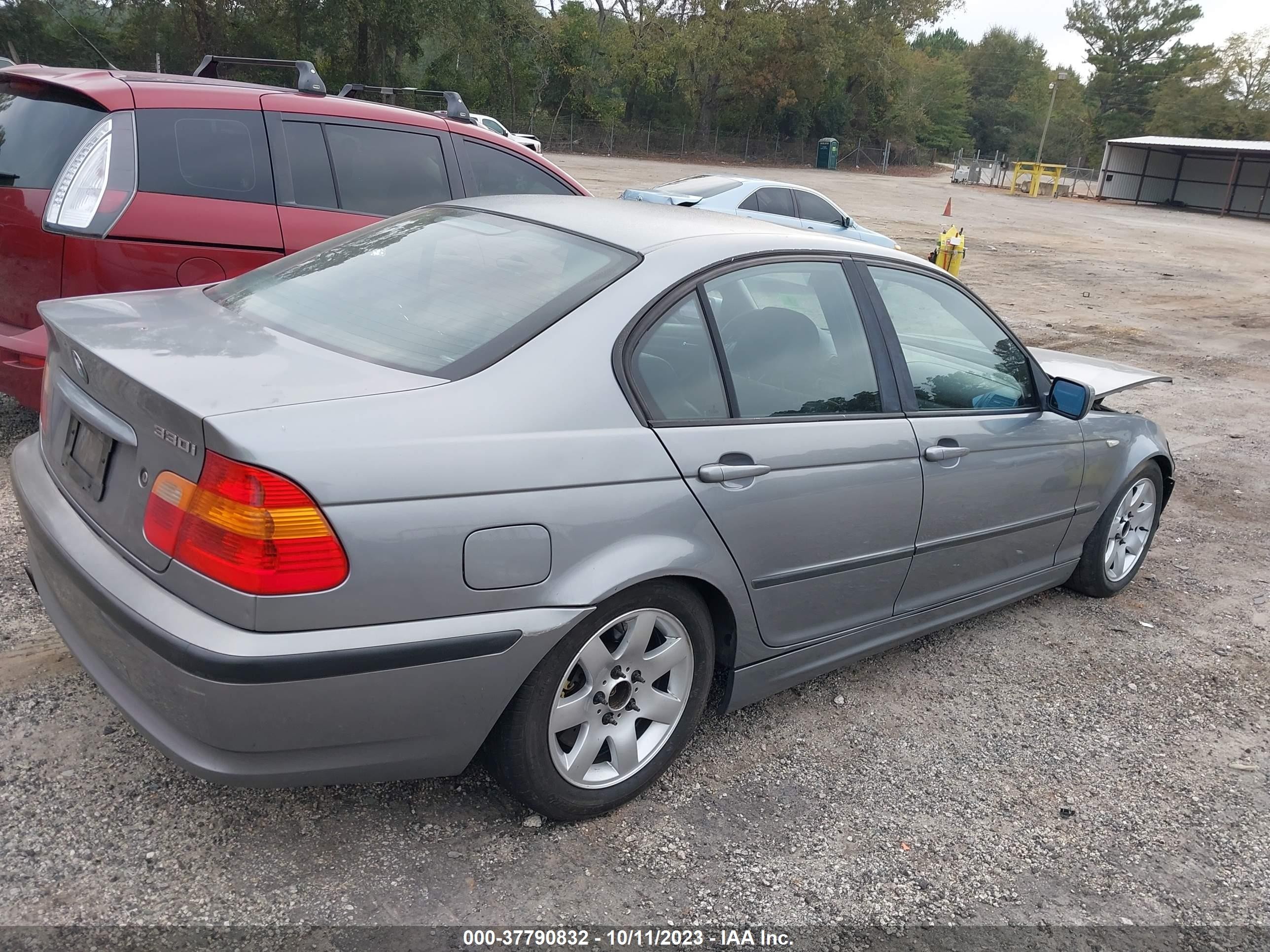 Photo 3 VIN: WBAEV53413KM04420 - BMW 3ER 