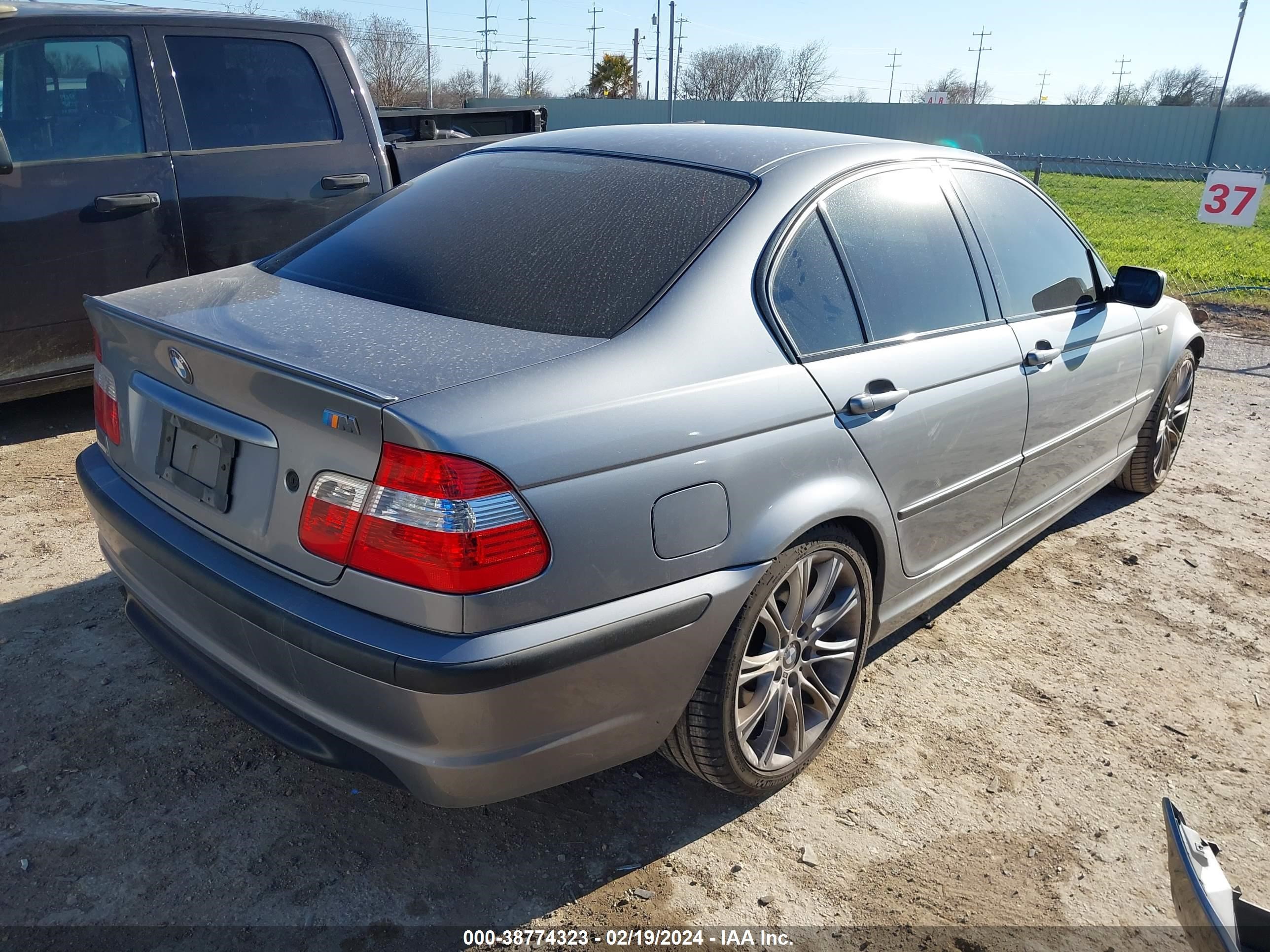 Photo 3 VIN: WBAEV53433KM04404 - BMW 3ER 