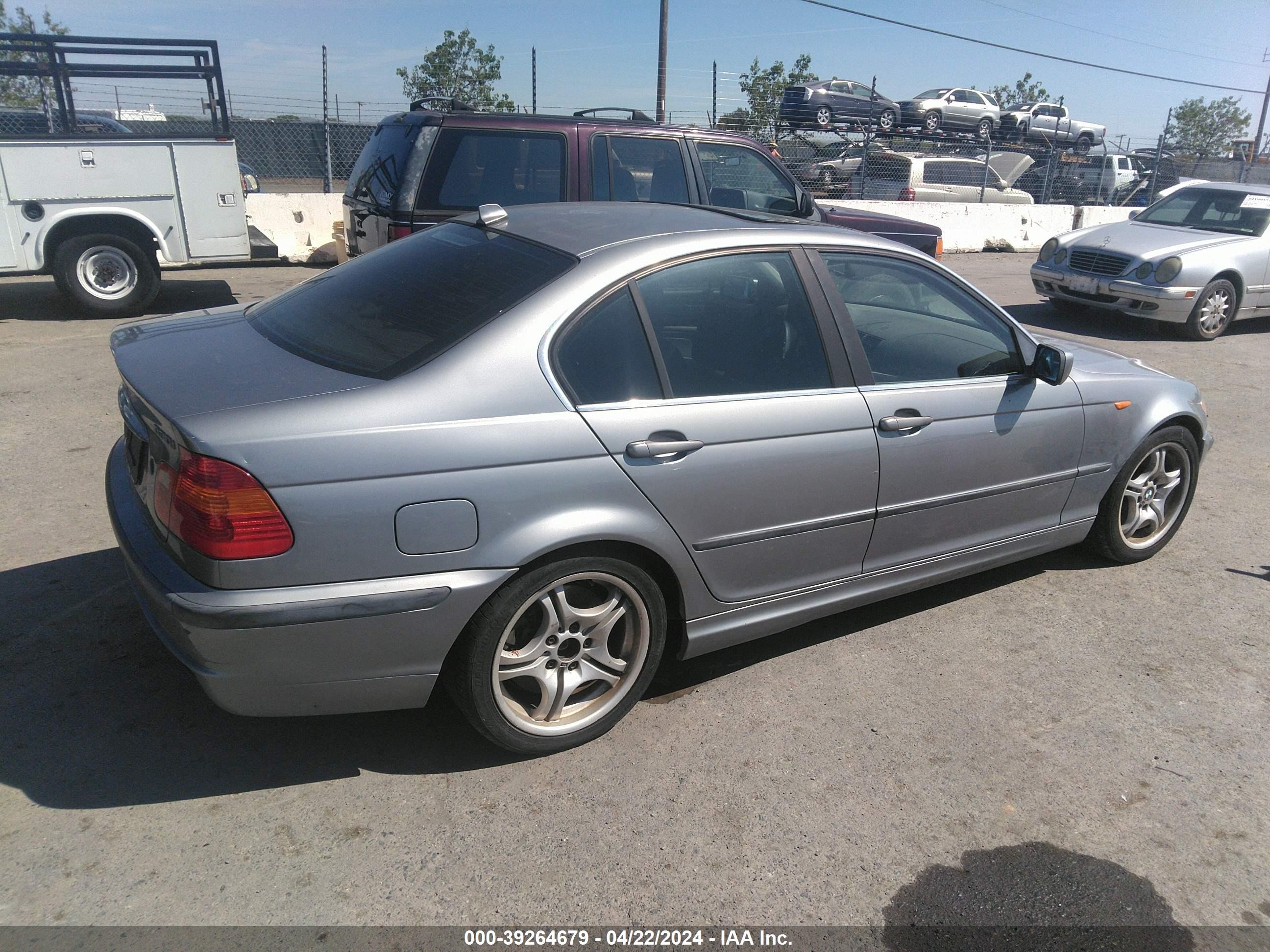 Photo 3 VIN: WBAEV53484KM36458 - BMW 3ER 