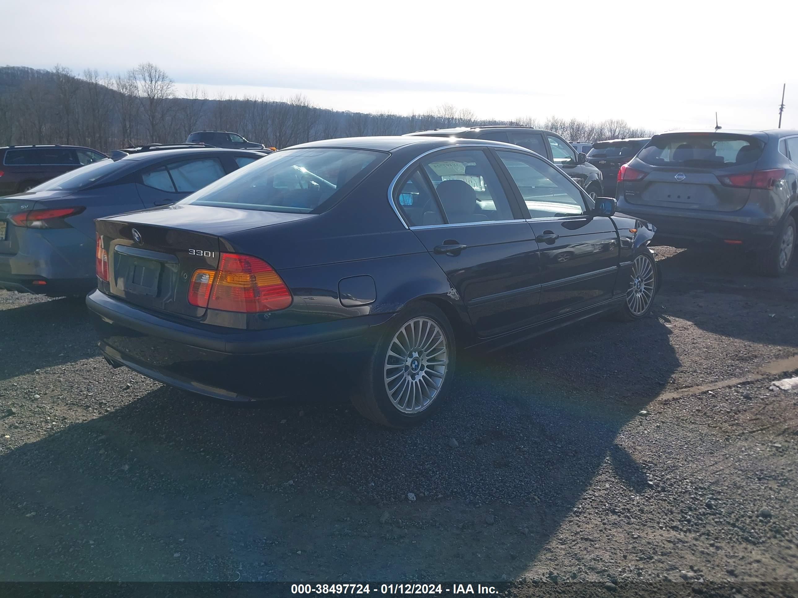 Photo 3 VIN: WBAEV534X3KM26058 - BMW 3ER 