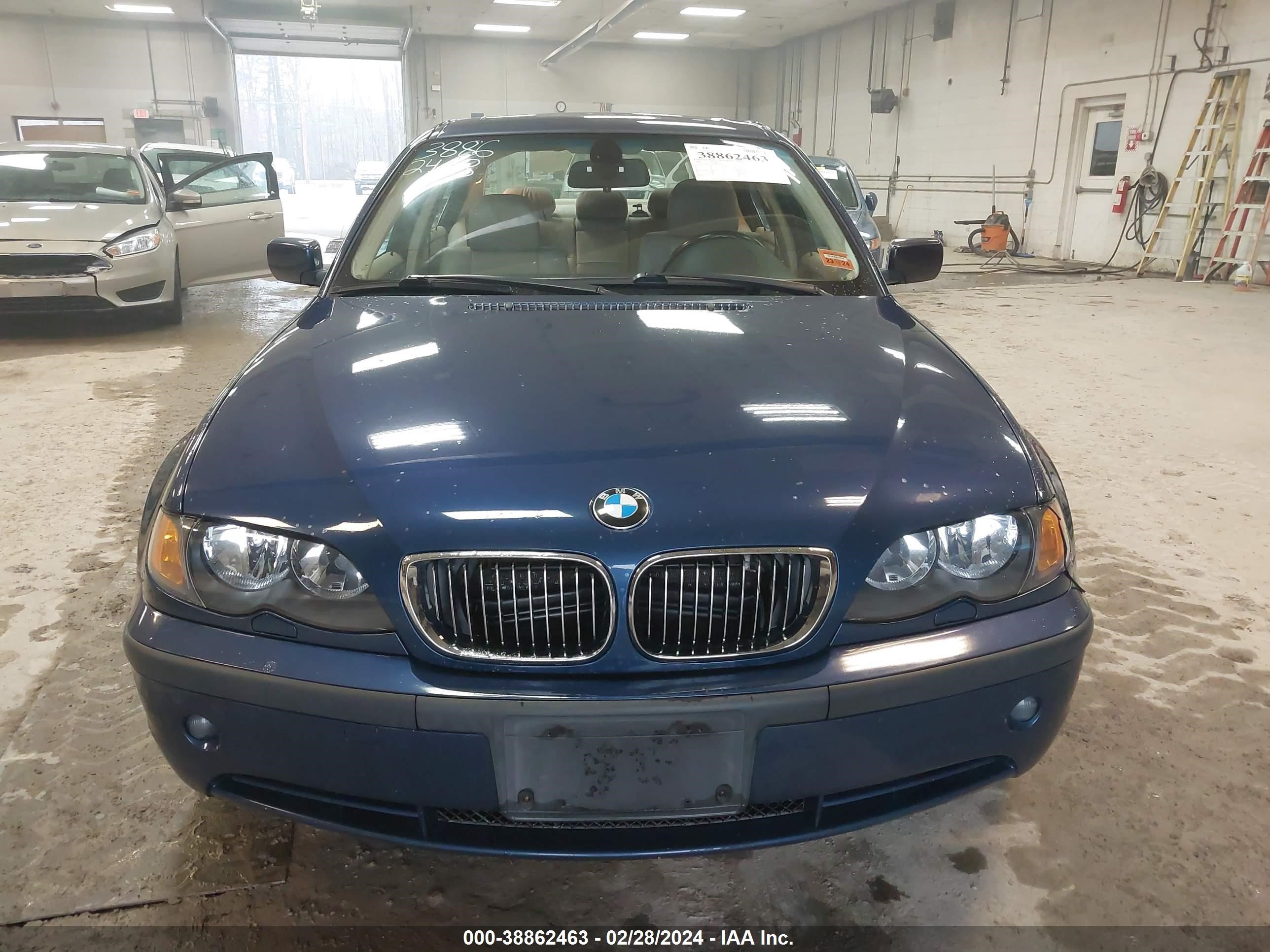 Photo 5 VIN: WBAEW53454PG10876 - BMW 3ER 