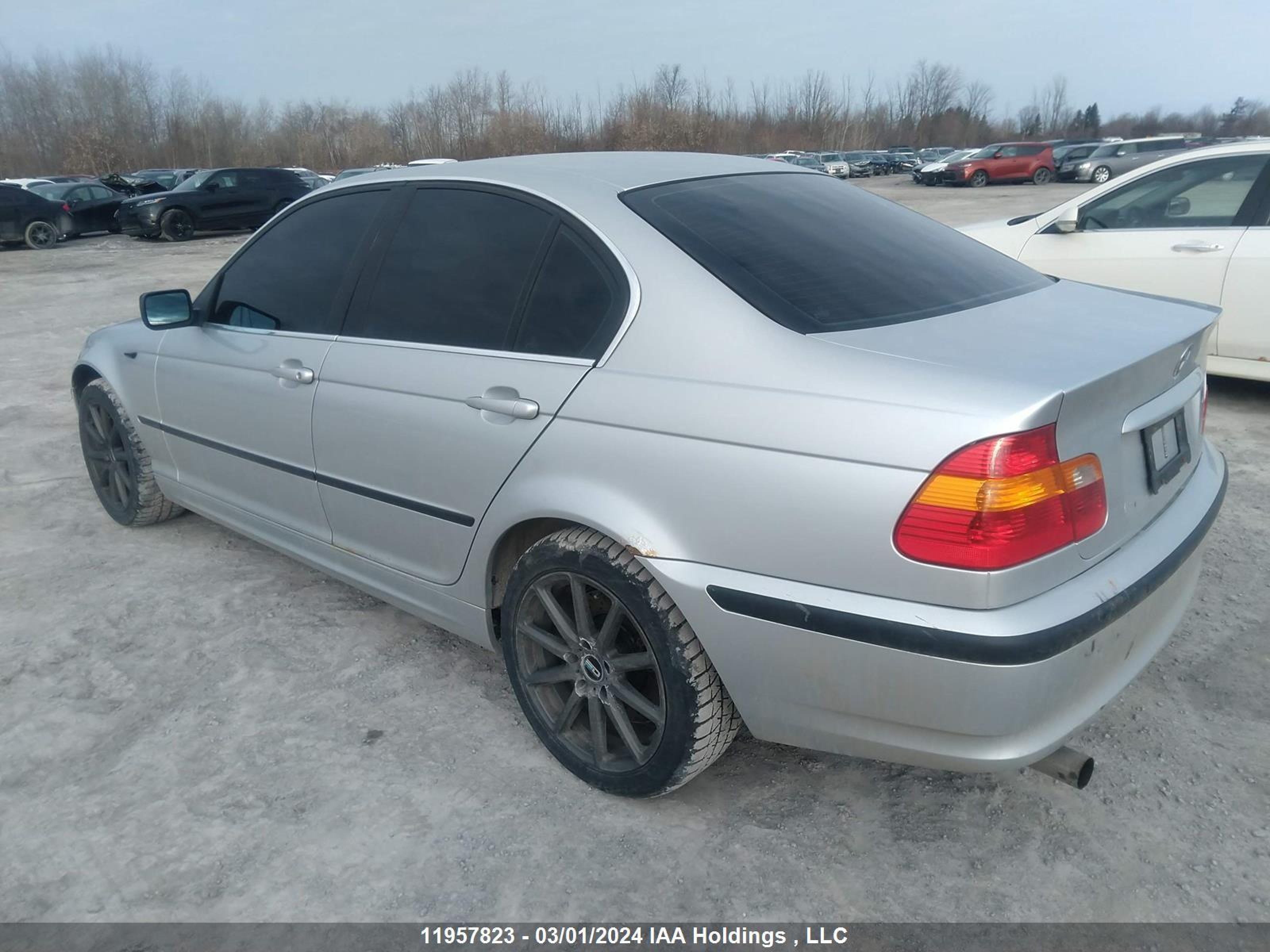 Photo 2 VIN: WBAEW53465PN37273 - BMW 3ER 