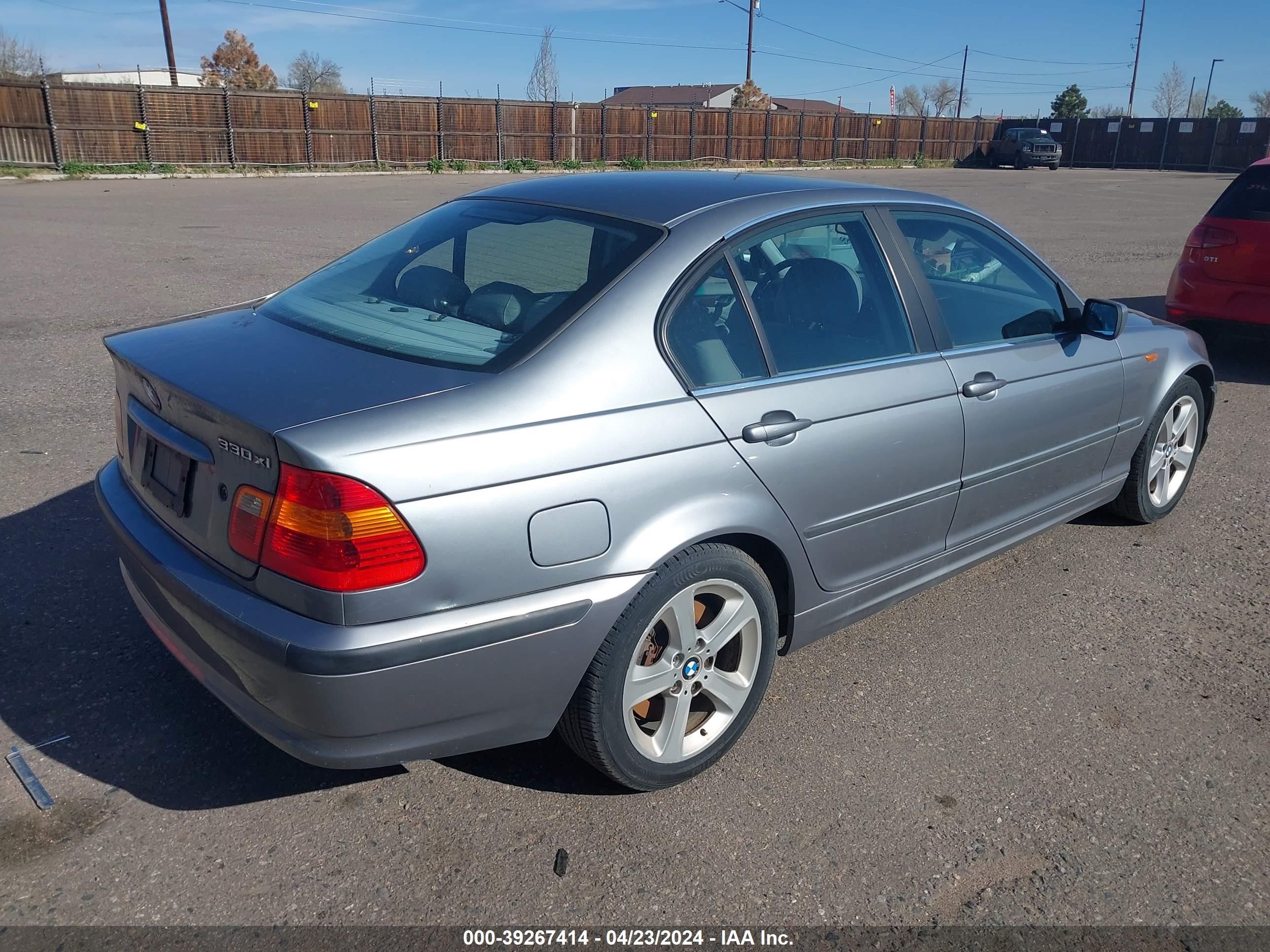 Photo 3 VIN: WBAEW53495PN39437 - BMW 3ER 