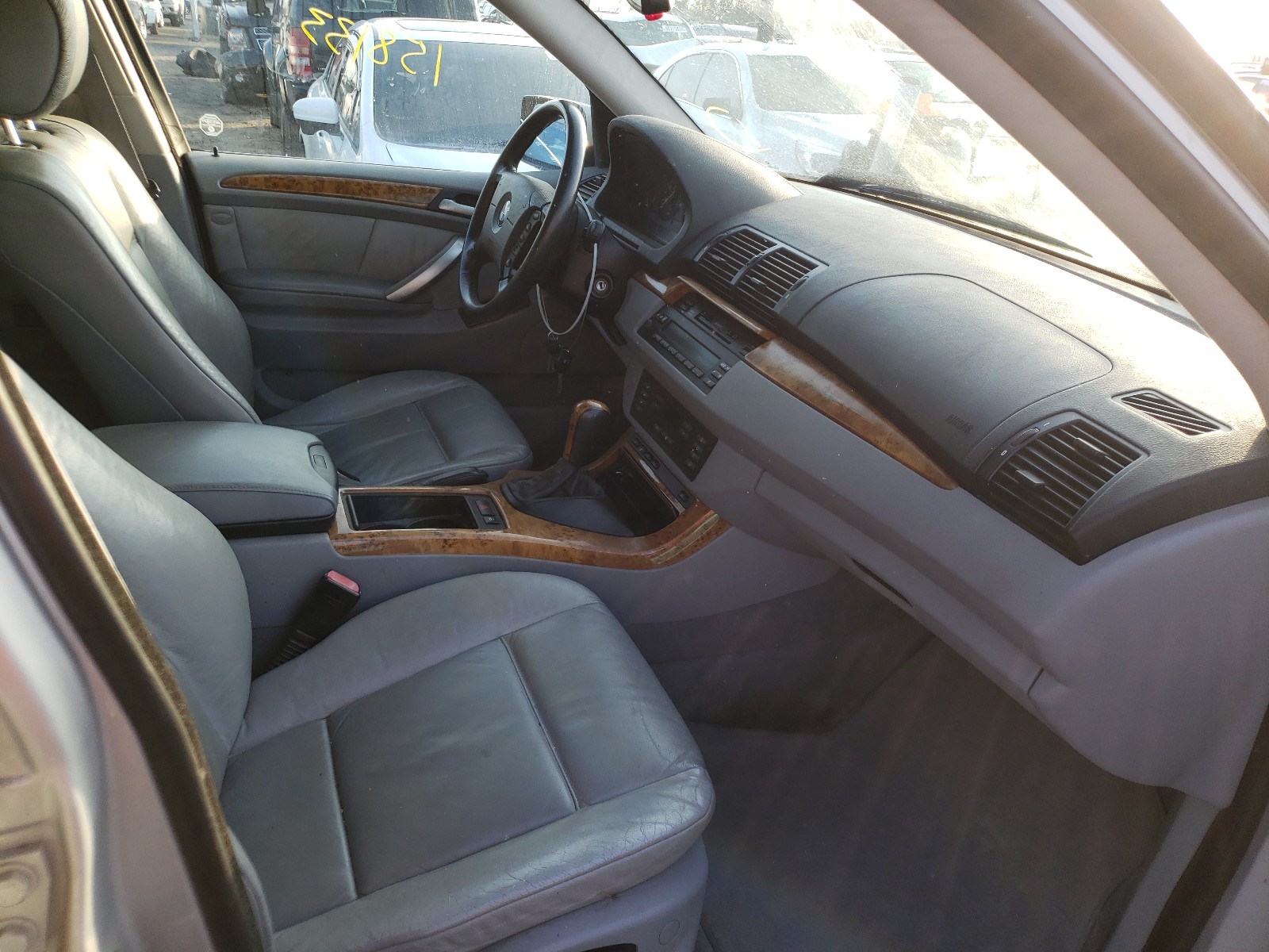 Photo 4 VIN: WBAFB3345YLH03060 - BMW X5 4.4I 