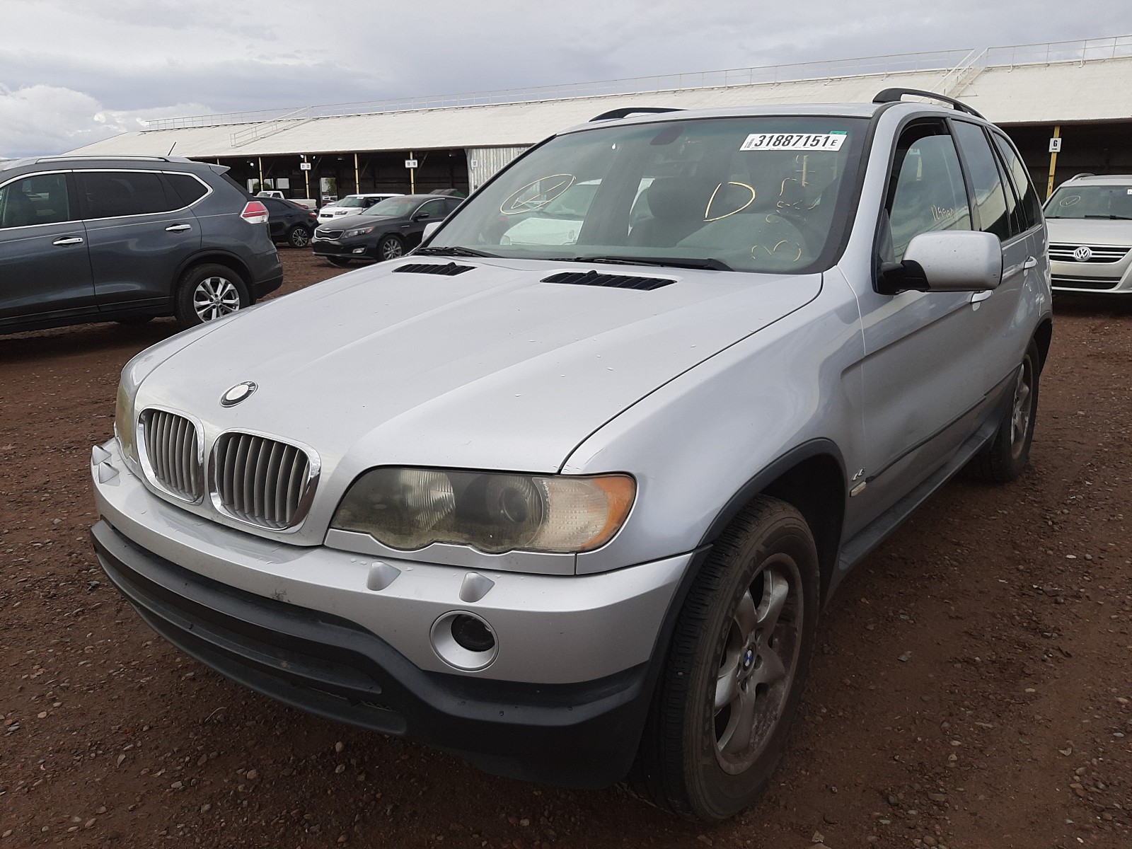 Photo 1 VIN: WBAFB3347YLH02332 - BMW X5 4.4I 