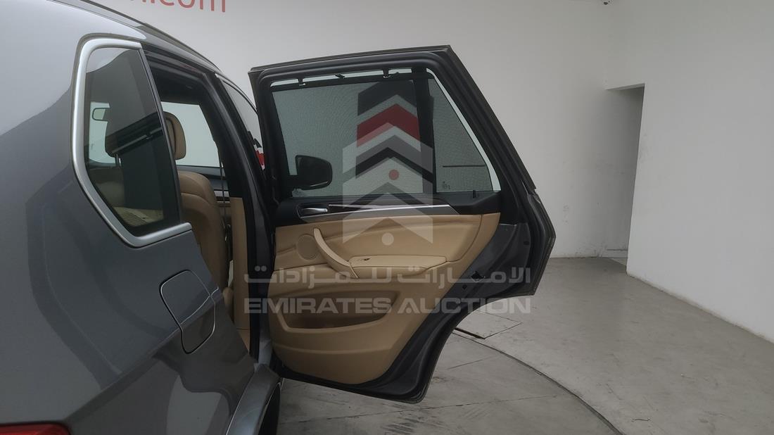 Photo 25 VIN: WBAFE4103AL253618 - BMW X5 