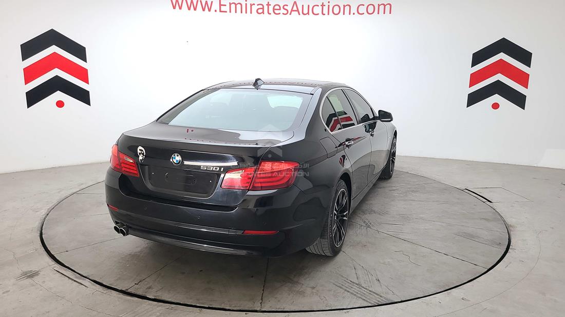 Photo 13 VIN: WBAFR1100DDX84115 - BMW 530 