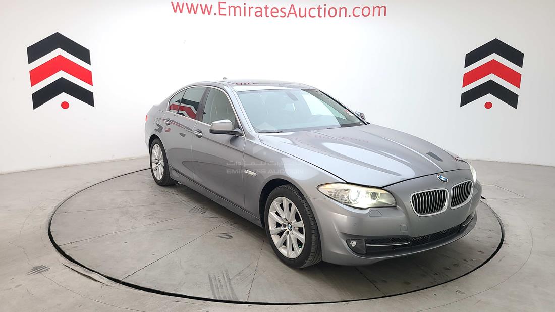 Photo 14 VIN: WBAFR1102DC861668 - BMW 530 