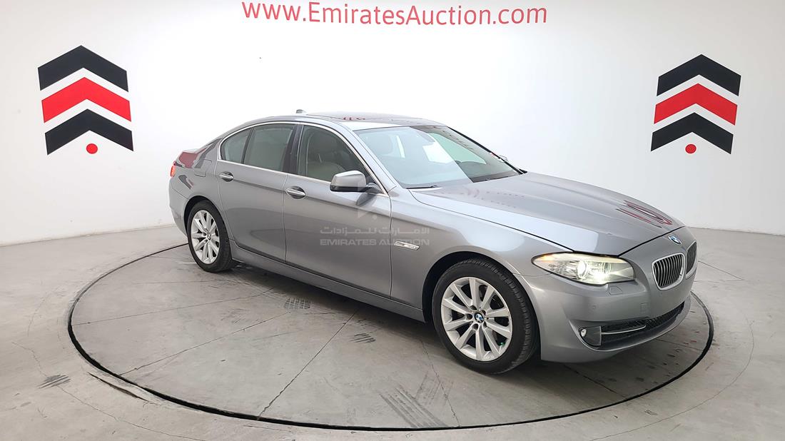 Photo 15 VIN: WBAFR1102DC861668 - BMW 530 