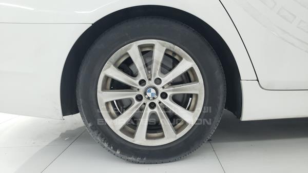 Photo 31 VIN: WBAFR1109CC859804 - BMW 530I 