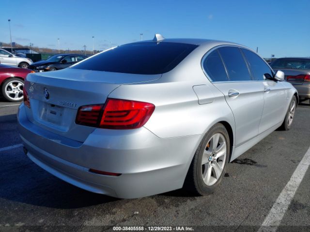 Photo 3 VIN: WBAFR1C52BC739169 - BMW 528I 