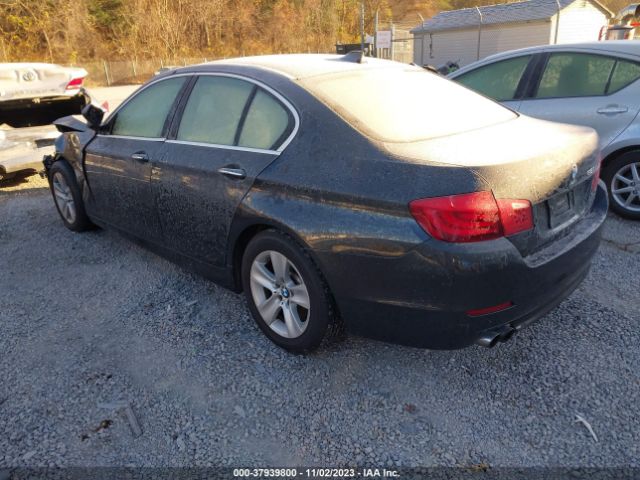 Photo 2 VIN: WBAFR1C52BC740158 - BMW 5 SERIES 