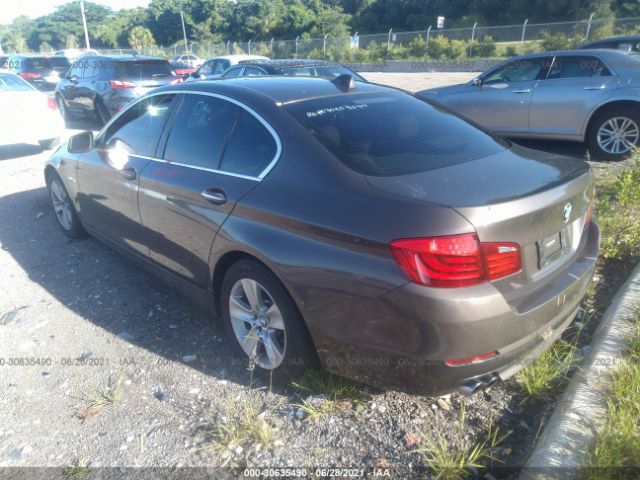 Photo 2 VIN: WBAFR1C52BC740998 - BMW 5 