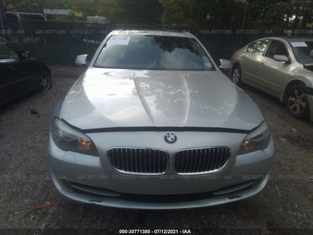 Photo 5 VIN: WBAFR1C53BC672310 - BMW 5 